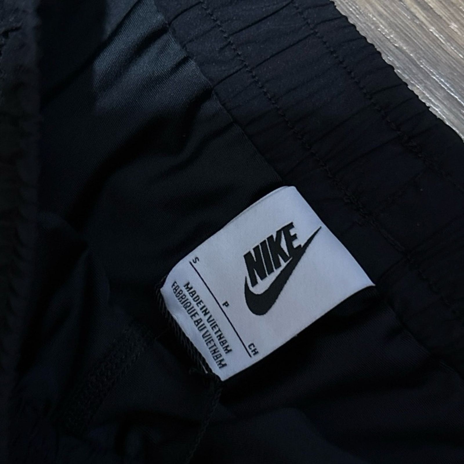 Nike Nike x Off-White Grid Black Shorts Size US 27 - 9 Thumbnail