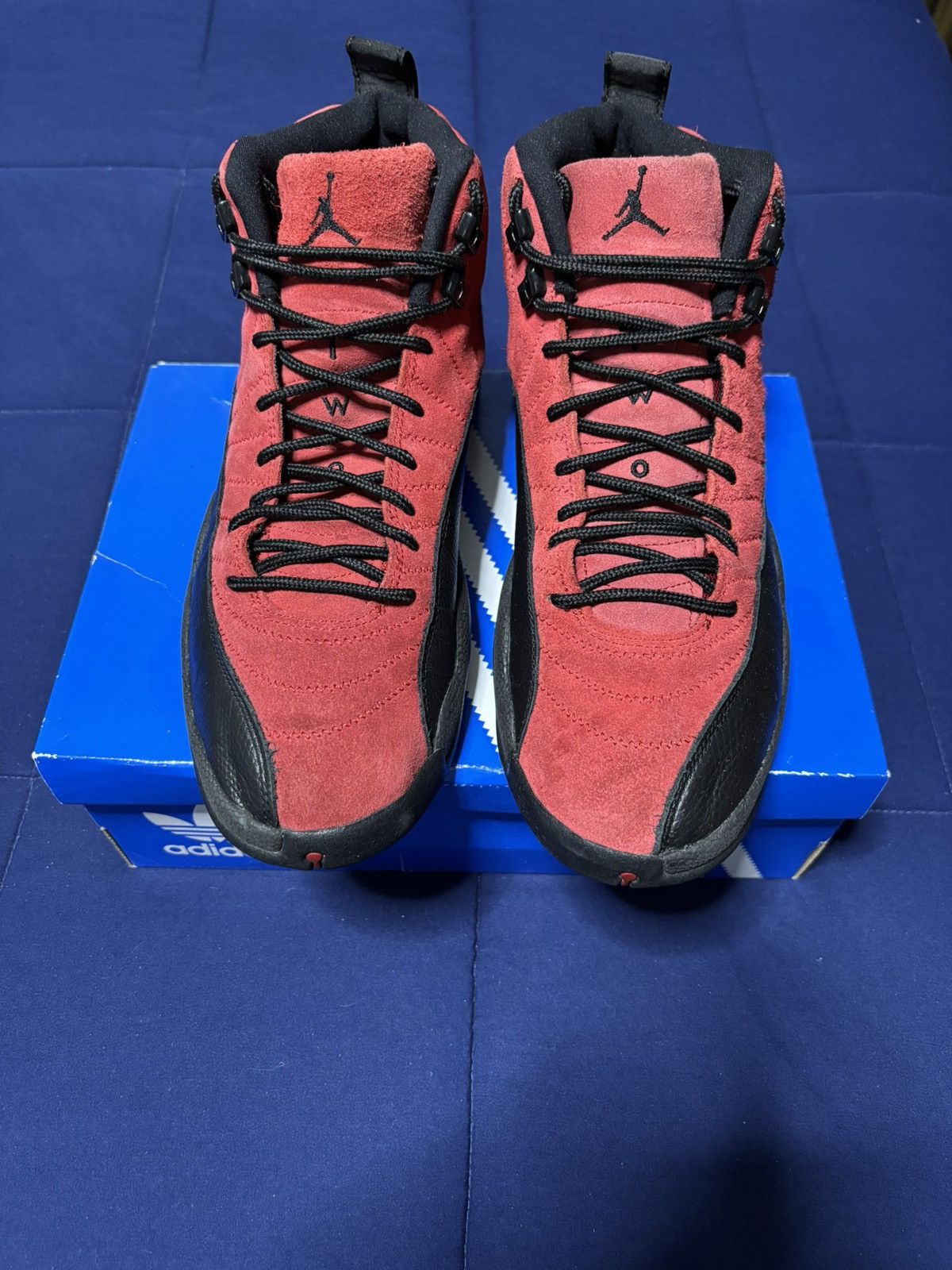 Jordan Brand Jordan 12 Retro Reverse Flu Game 2020 Size 11 Size US 11 / EU 44 - 2 Thumbnail