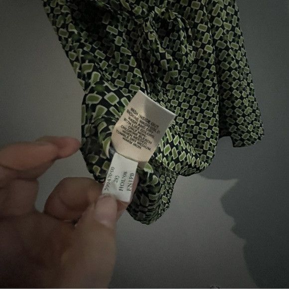 Banana Republic Banana Republic green printed short sleeve top size M Size M / US 6-8 / IT 42-44 - 5 Thumbnail