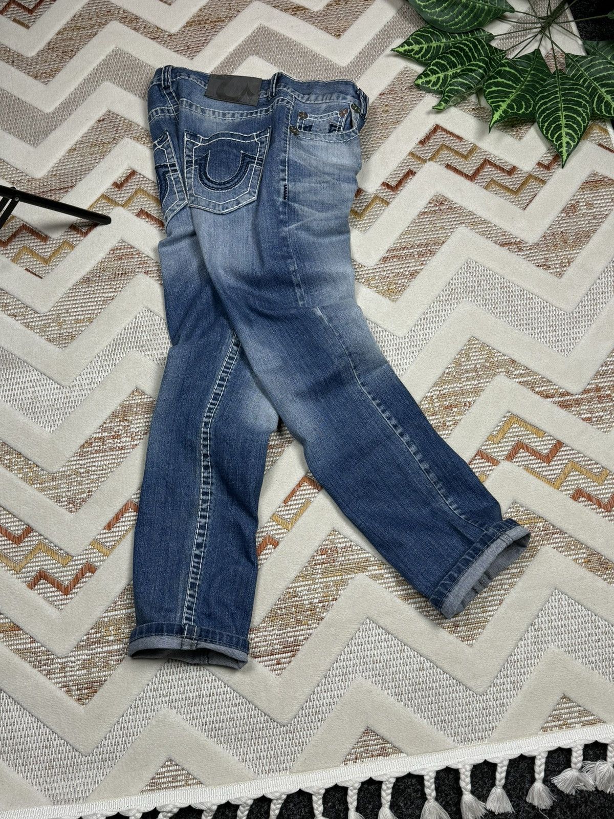 TRUE RELIGION VINTAGE BIG LOGO Y2K JAPANESE JEANS SIZE 33