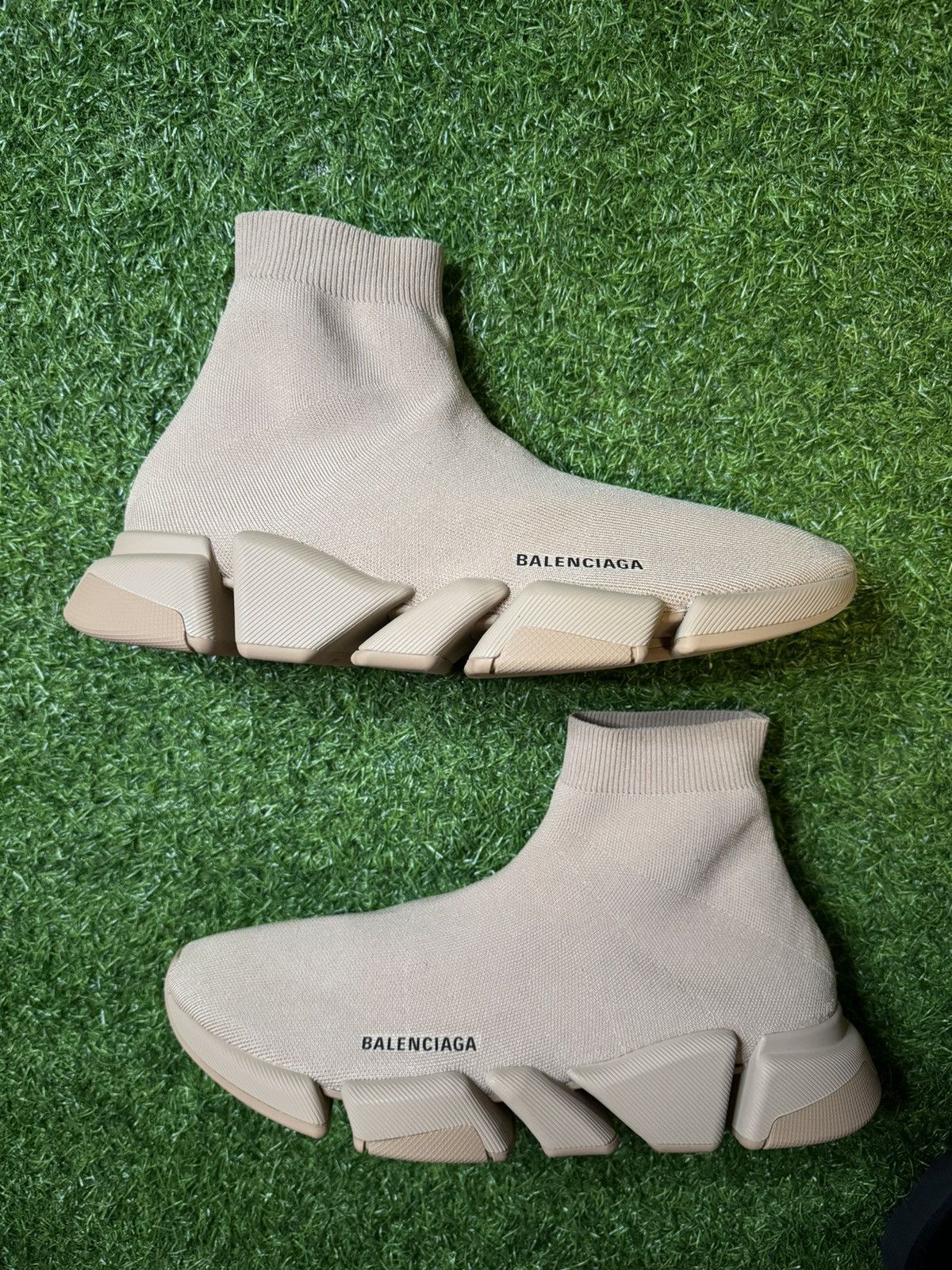 Nude balenciaga shops sock trainers