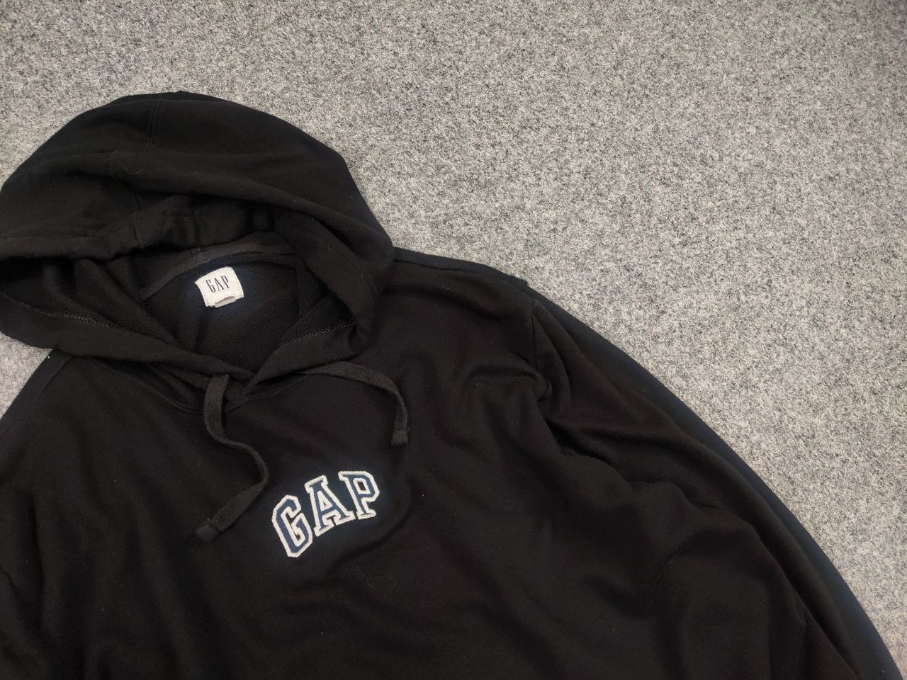 Gap Gap Center Mini logo Black Hoodie Vintage yeezy Style Size US M / EU 48-50 / 2 - 7 Thumbnail
