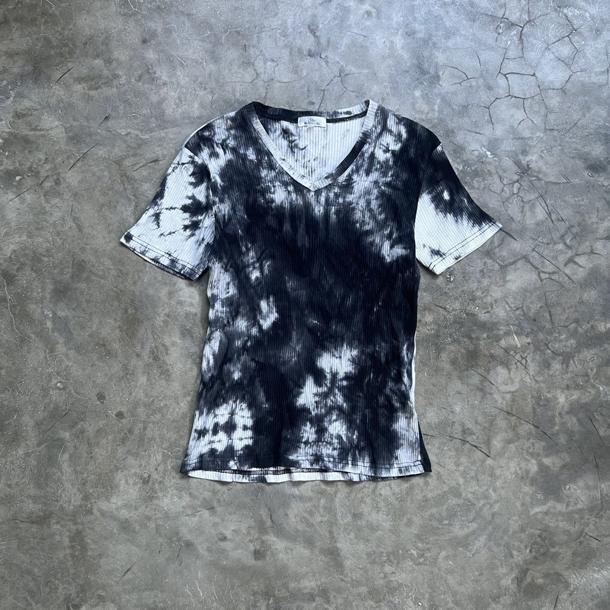 14th Addiction 2000s Bernings Sho Vkei Style Smoke Ribbed T-Shirt Size US L / EU 52-54 / 3 - 1 Thumbnail