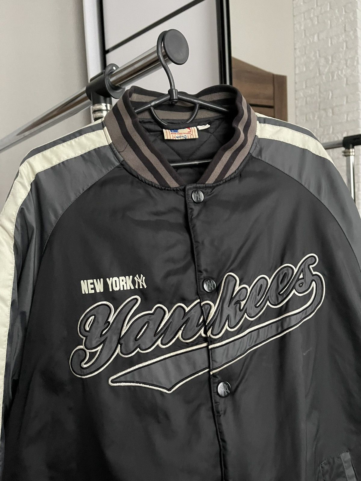 MLB New York NY Yankees Vintage MLB Bomber Jacket 90s Size US M / EU 48-50 / 2 - 5 Thumbnail