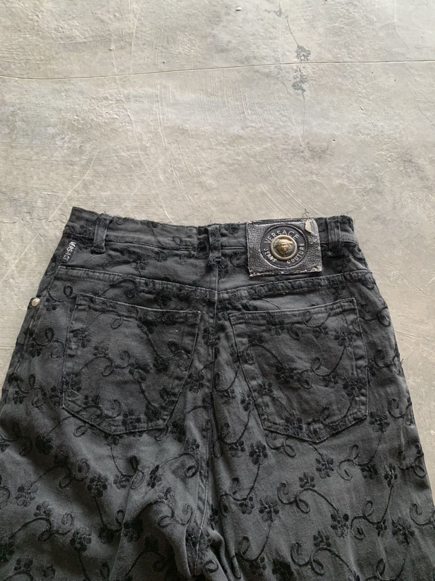 Designer × Versace × Vintage versace all over design floral embroidery luxury Size US 27 - 11 Thumbnail