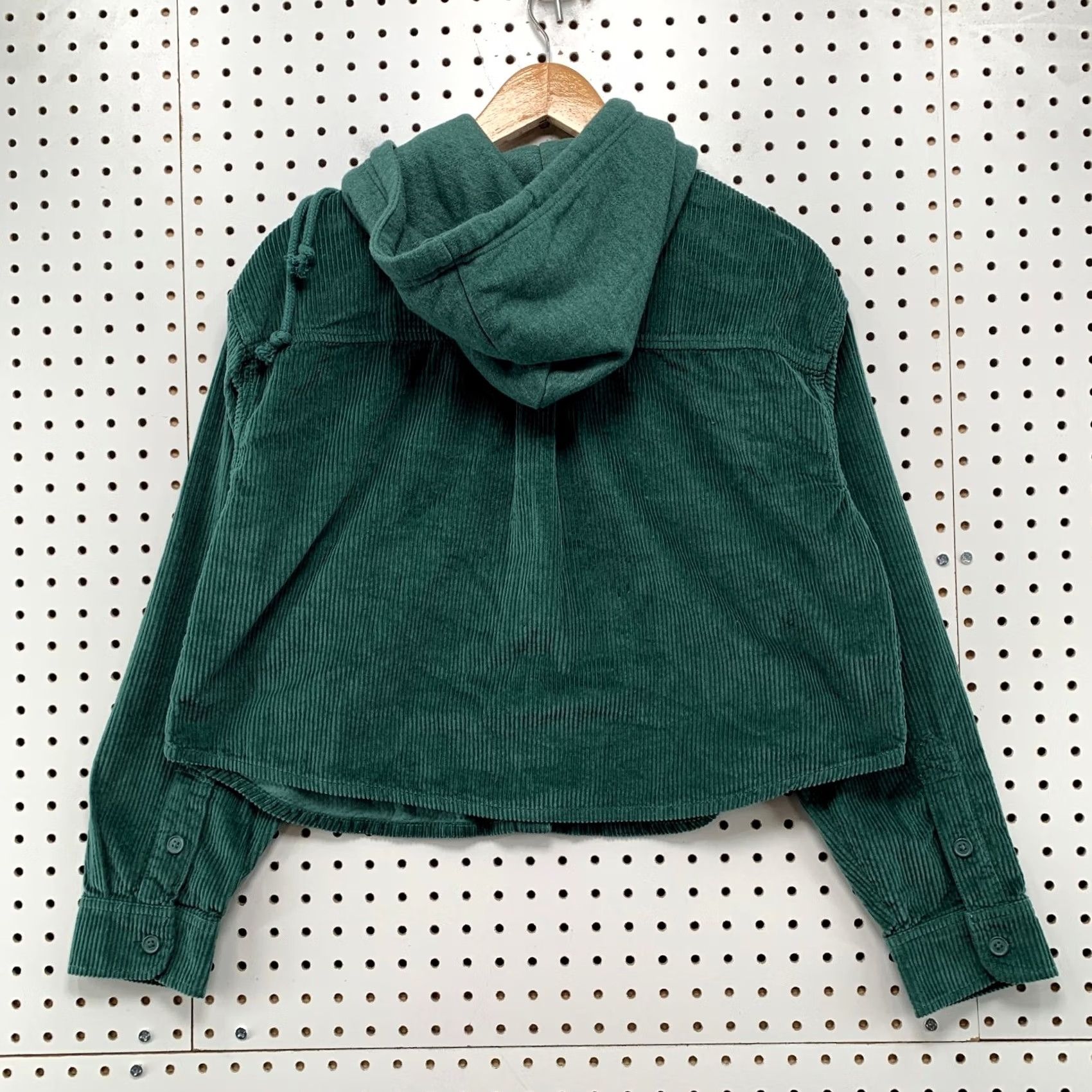 American Eagle Outfitters American Eagle Hooded Button Shirt Womens Medium Green Crop NWT Size M / US 6-8 / IT 42-44 - 2 Thumbnail