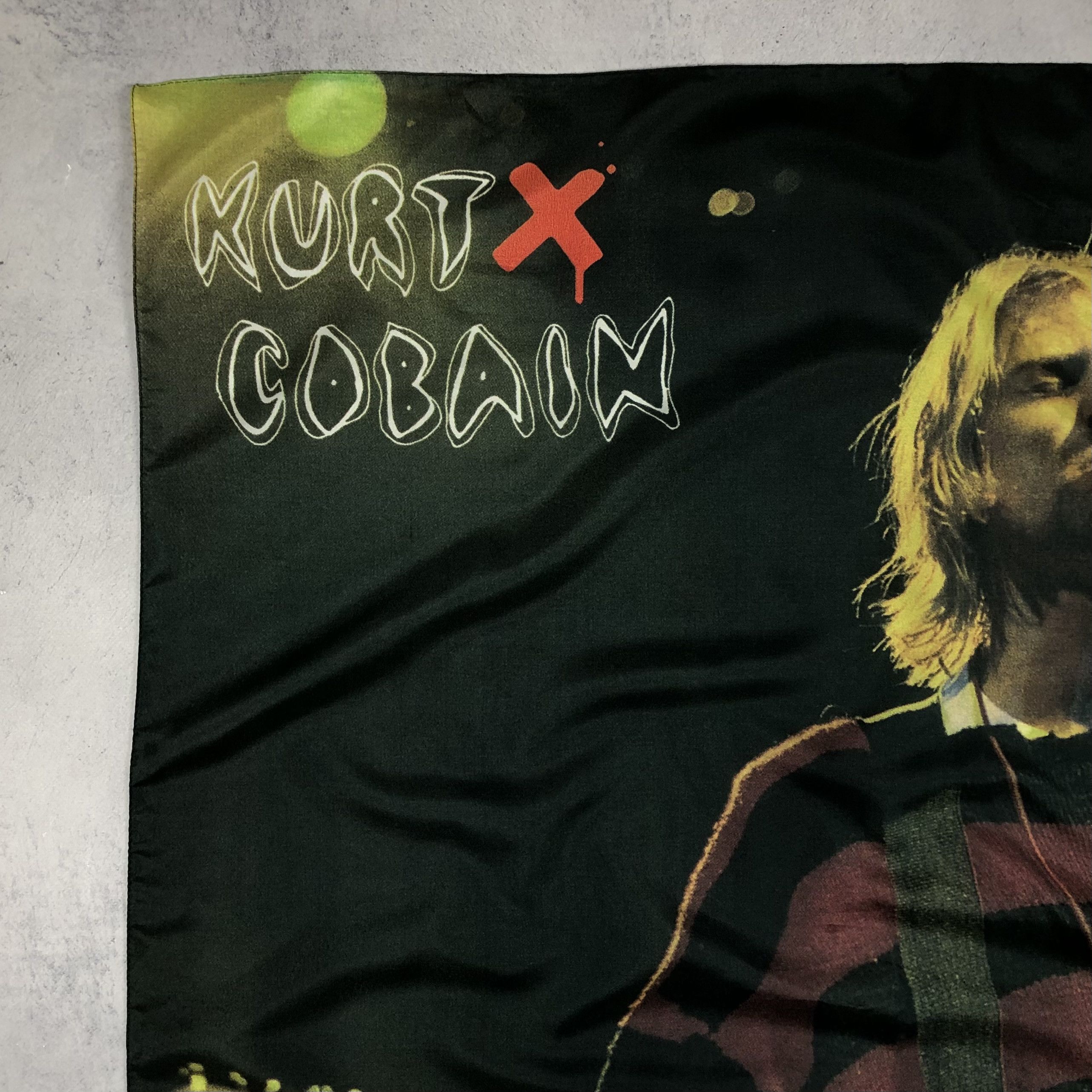 Band Tees 2007 Kurt Cobain The End of Music Tapestry Poster Size ONE SIZE - 6 Thumbnail
