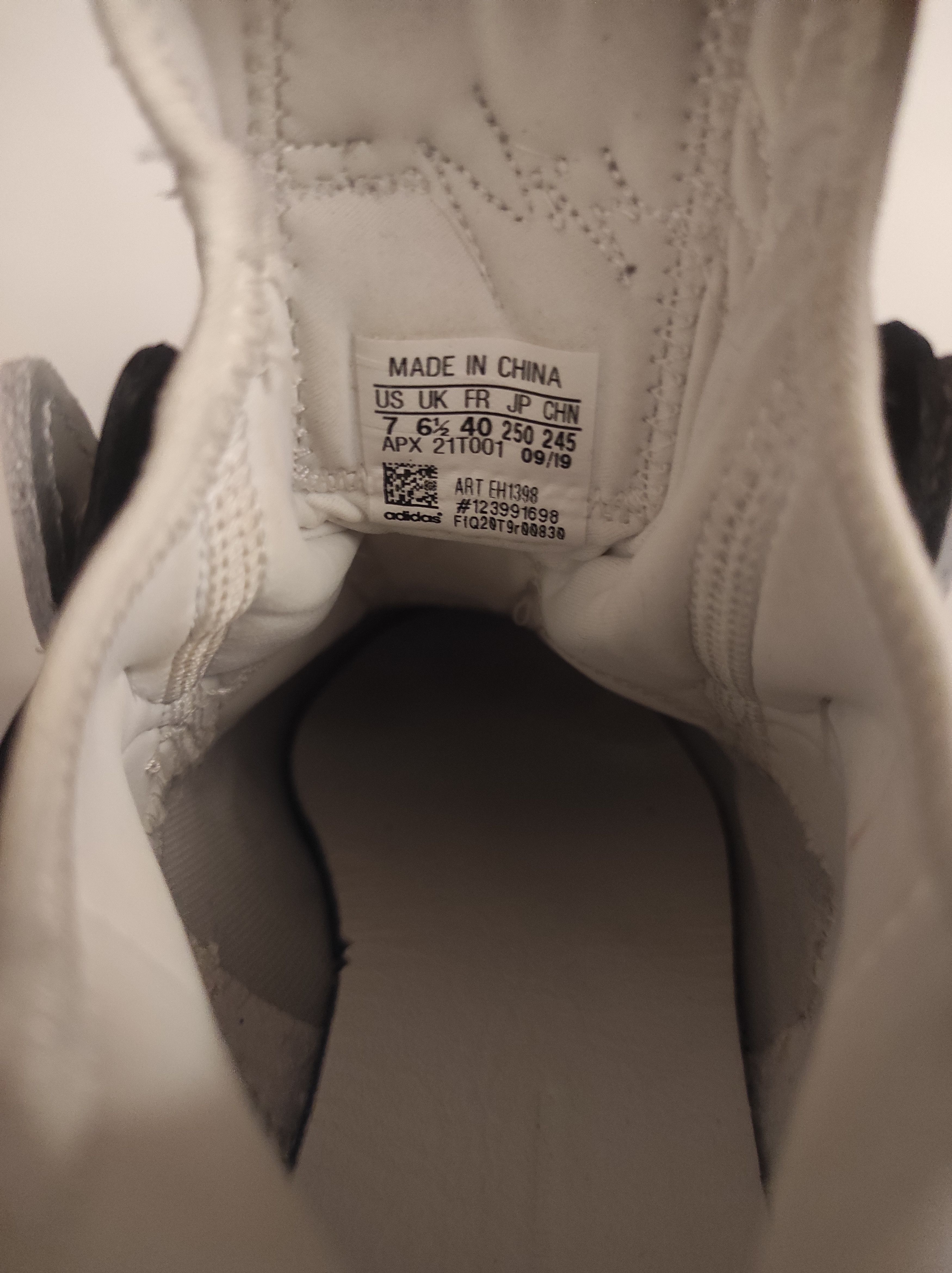 Y-3 Y-3 kaiwa black/white size 7 US Size US 7 / EU 40 - 6 Thumbnail