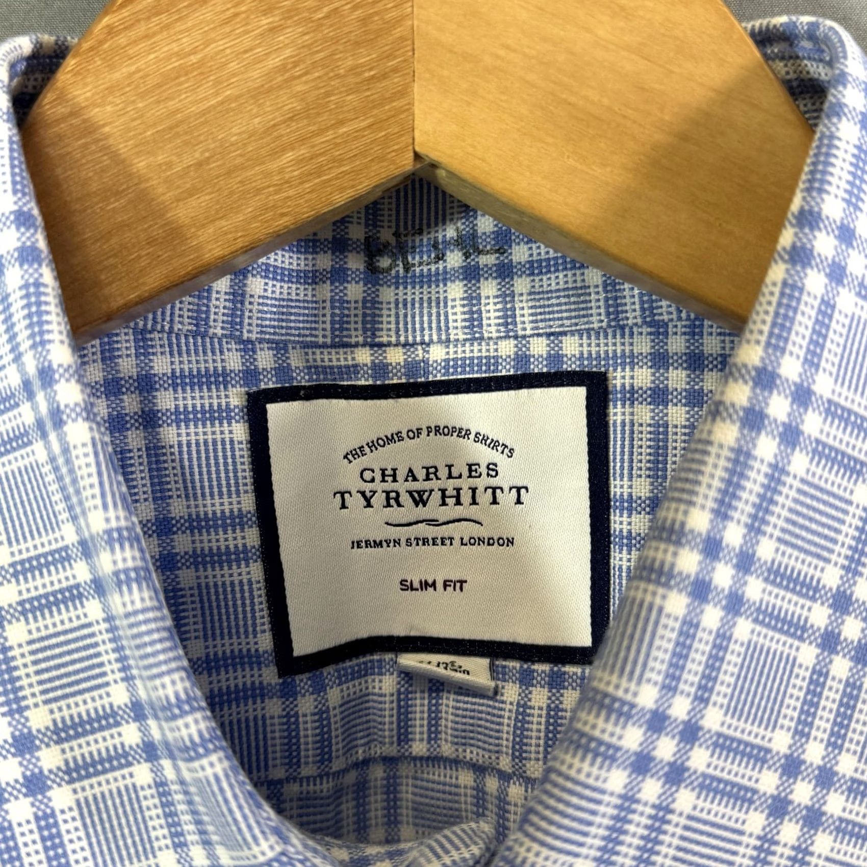 Charles Tyrwhitt Charles Tyrwhitt Shirt Mens 16 35 Blue White Plaid Slim Fit Button Down Cotton Dress Shirt Mens Size US L / EU 52-54 / 3 - 3 Thumbnail