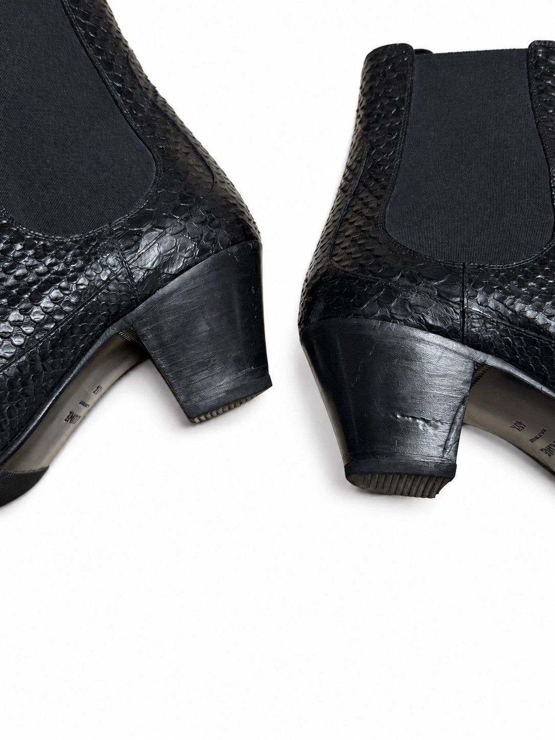 Celine CELINE FW24 Runway Hector Python-Embossed Chelsea Boots Size US 12 / IT 42 - 9 Thumbnail