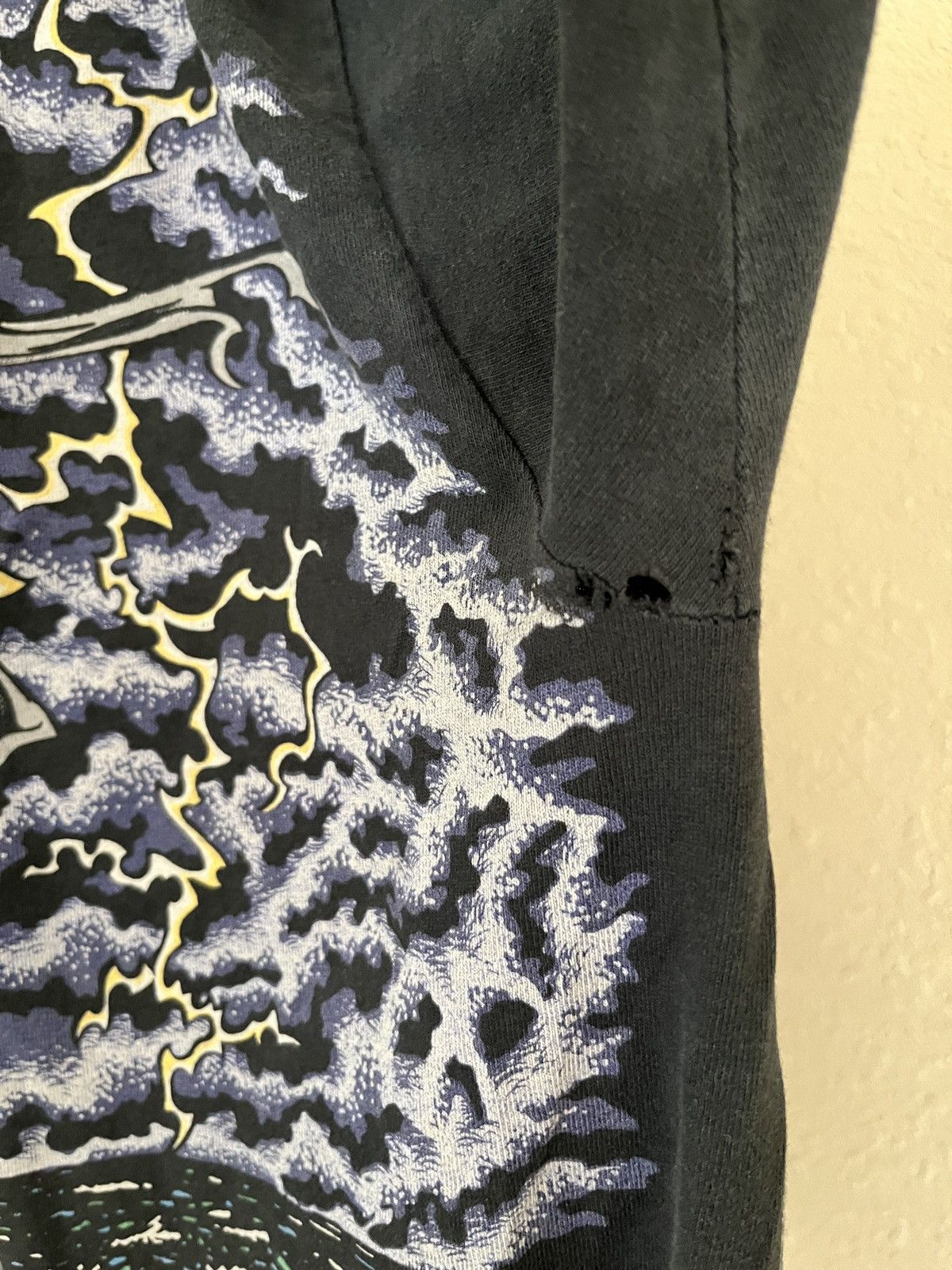 Liquid Blue × Vintage Vintage Liquid Blue Ian Bohorquez 1994 T-Shirt Size US XL / EU 56 / 4 - 6 Thumbnail