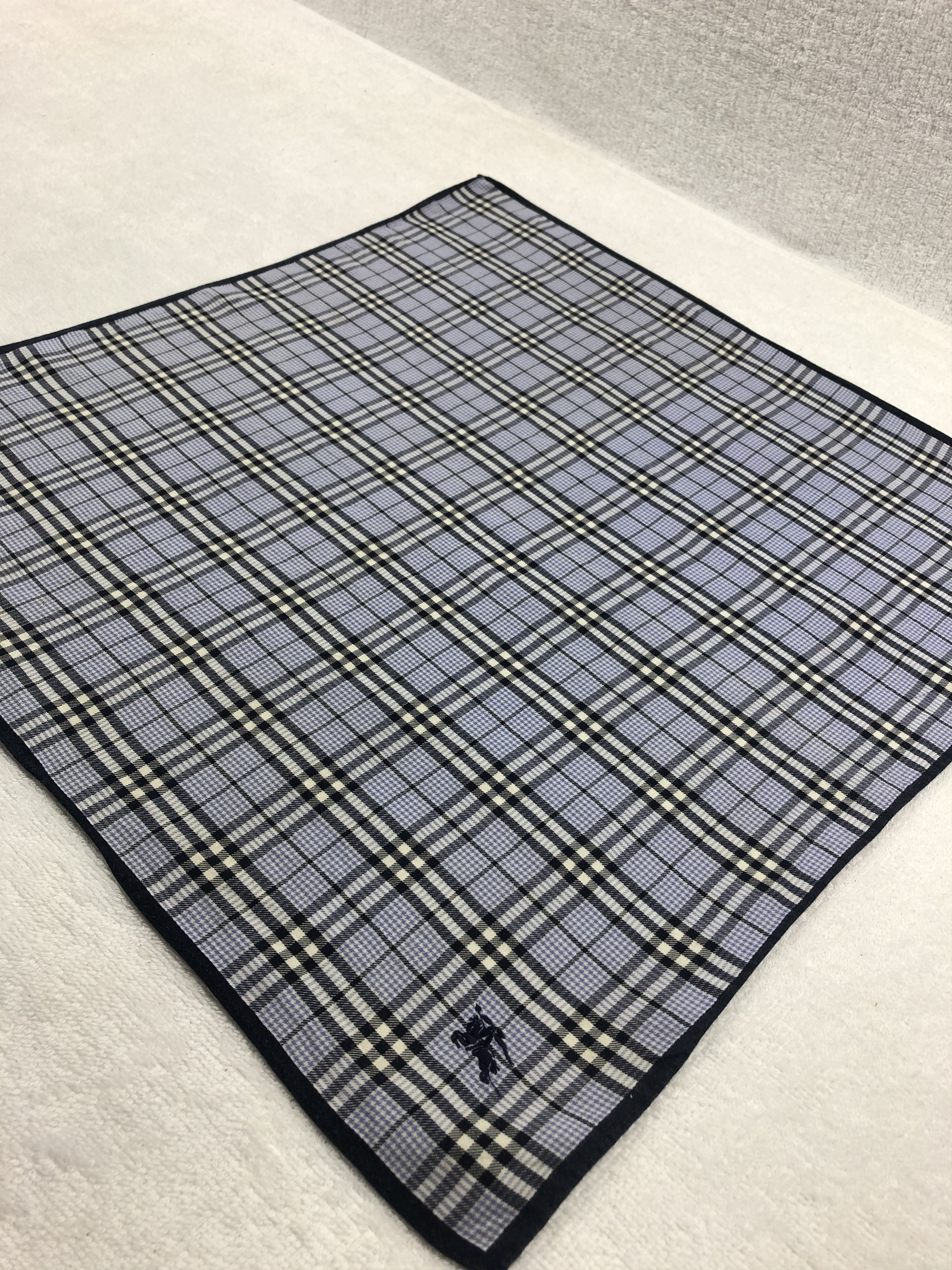 Burberry Burberry Handkerchief / Bandana / Neckerchief Size ONE SIZE - 3 Thumbnail