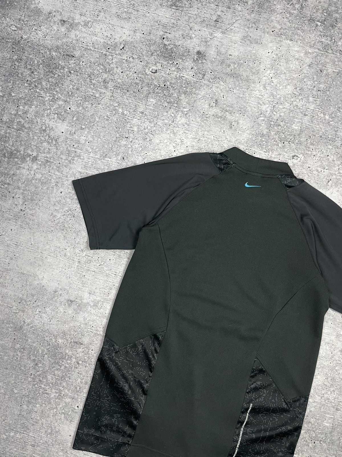 Nike × Vintage Vintage Nike Air LTD Y2K Style Big Logo Central Swoosh Tee Size US S / EU 44-46 / 1 - 17 Thumbnail