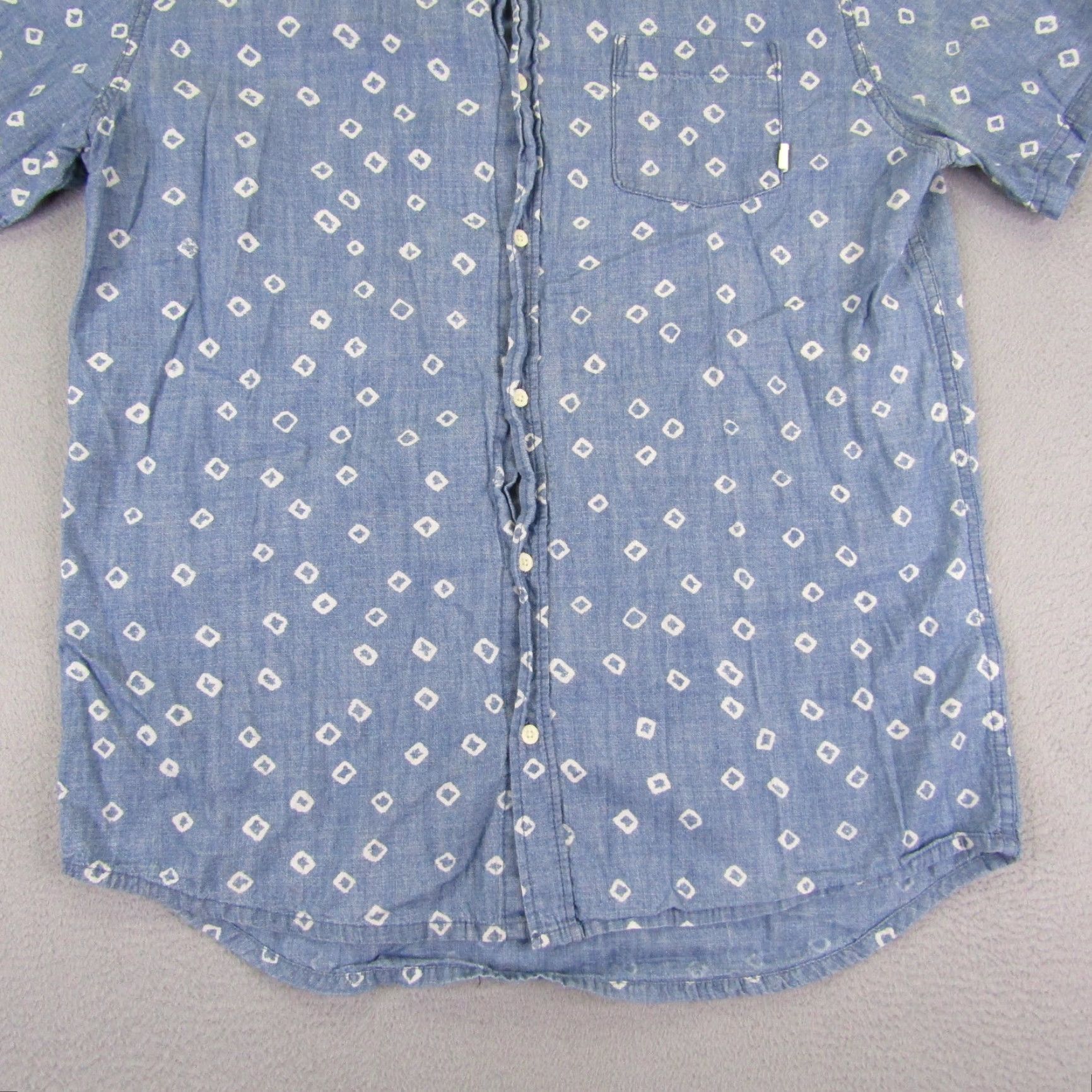 Quiksilver VINTAGE Quiksilver Shirt Mens Large Casual Button-Up Chambray Cotton Short Sleeve Blue 90s Surf Skate Size US L / EU 52-54 / 3 - 5 Thumbnail