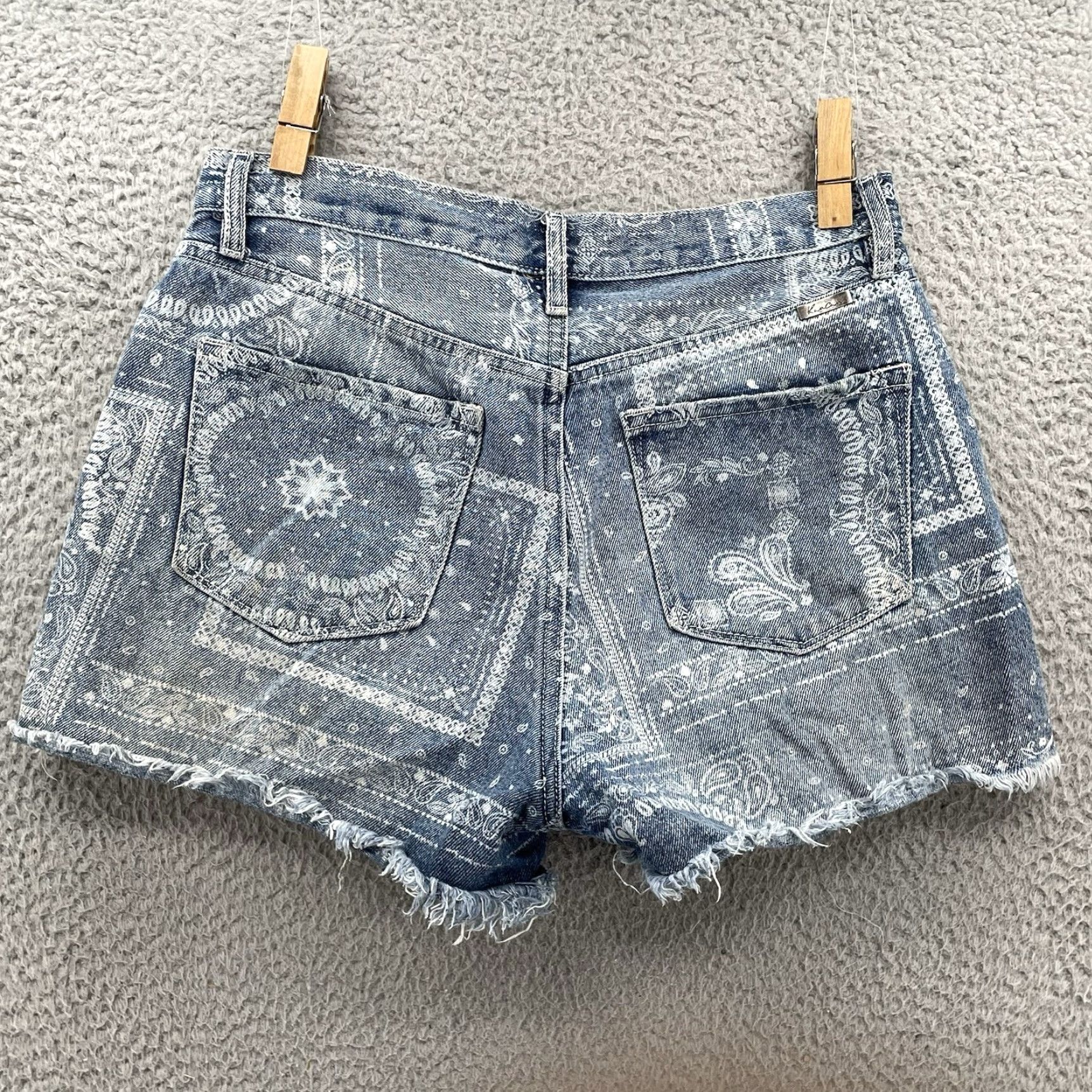 Vintage Kancan Jeans Cutoff Shorts Womens 9 Boho Denim Y2K Western Paisley Rodeo Grunge Jeans Short Shorts Size 30" / US 8 / IT 44 - 7 Thumbnail