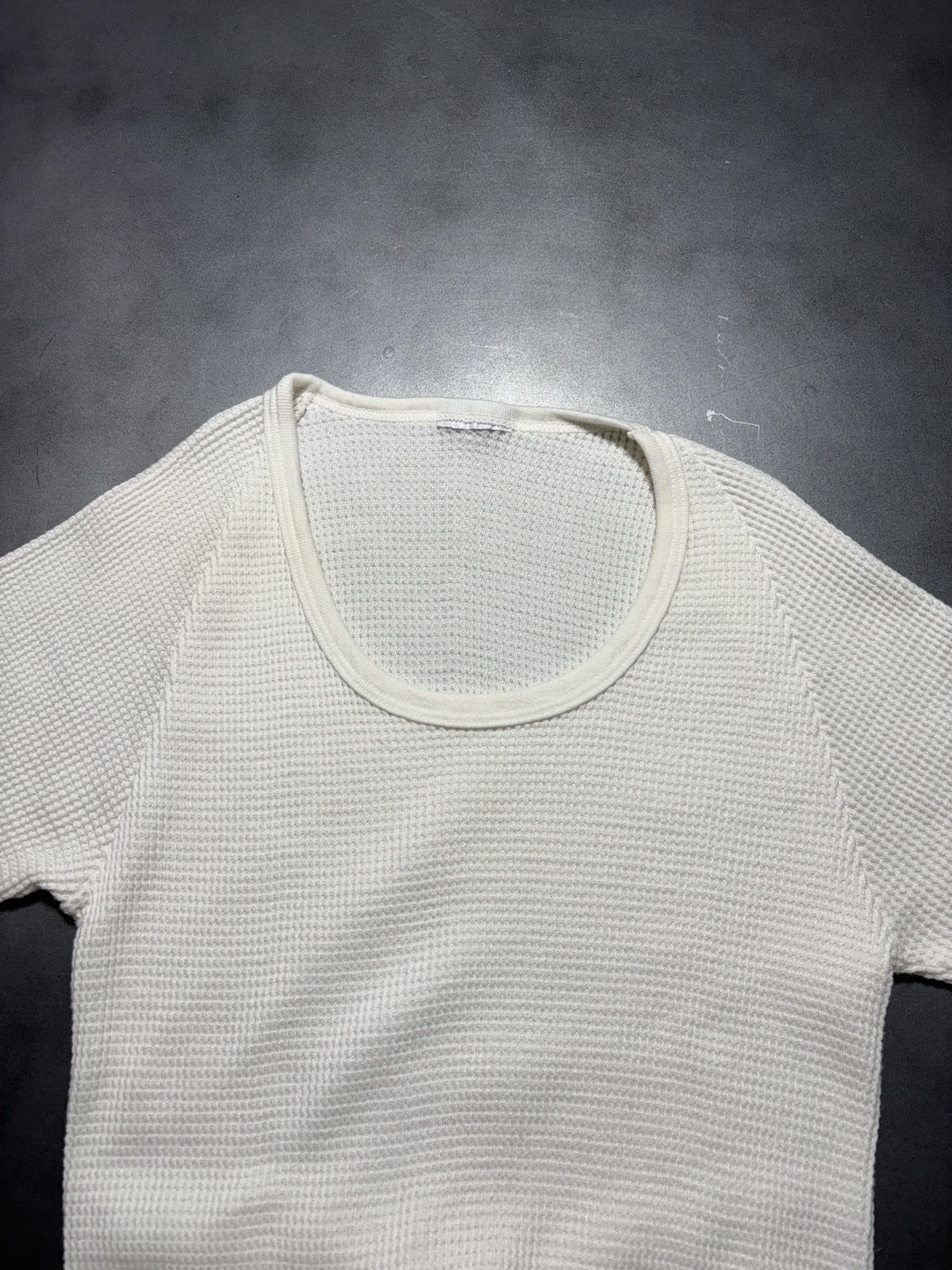 Vintage Vintage Thermal Undershirt Raglan Waffle Knit Blank Tee 80s Size US S / EU 44-46 / 1 - 8 Thumbnail