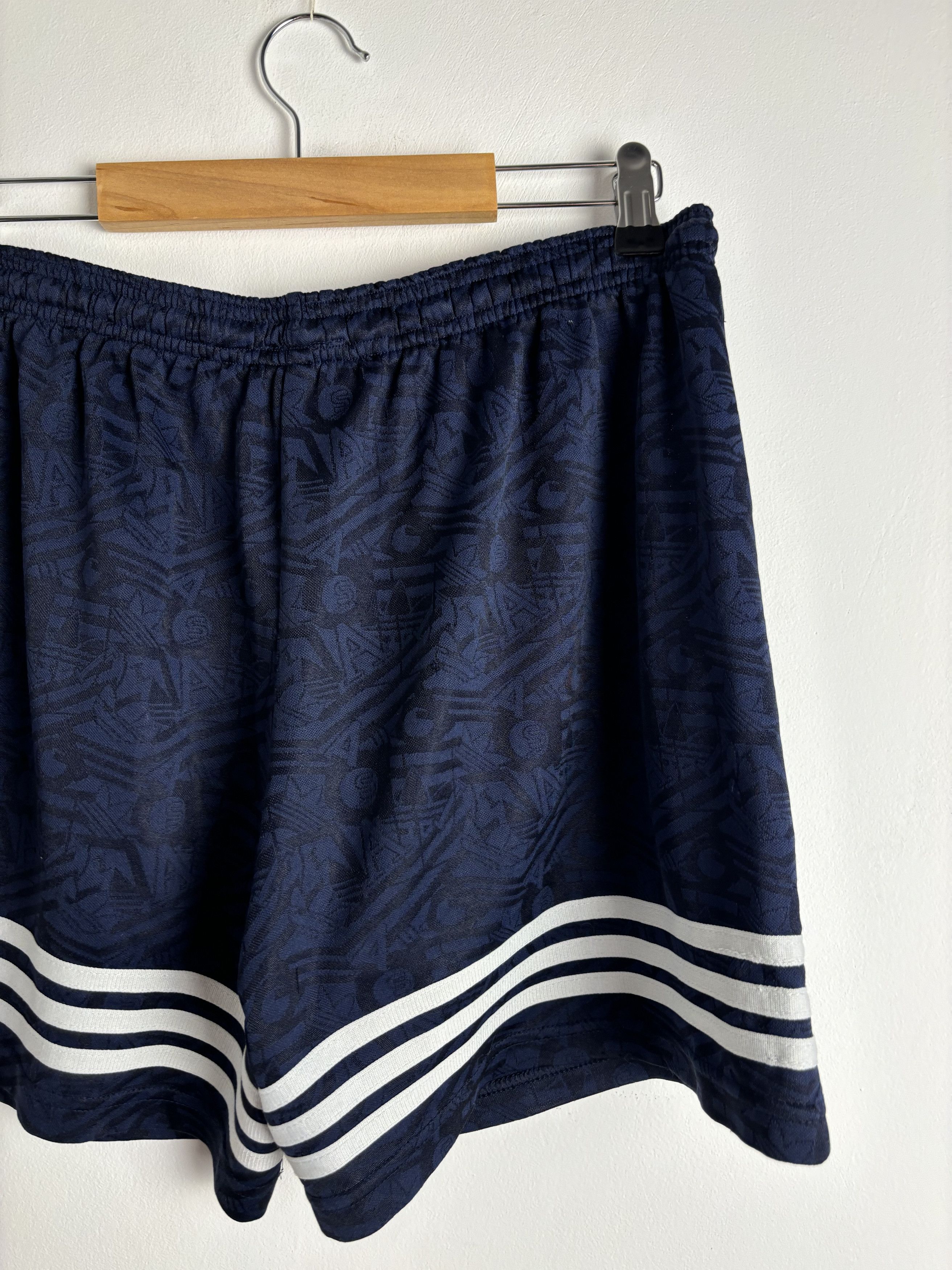 Adidas × Vintage Vintage Adidas Retro Soccer Shorts Size US 34 / EU 50 - 10 Thumbnail