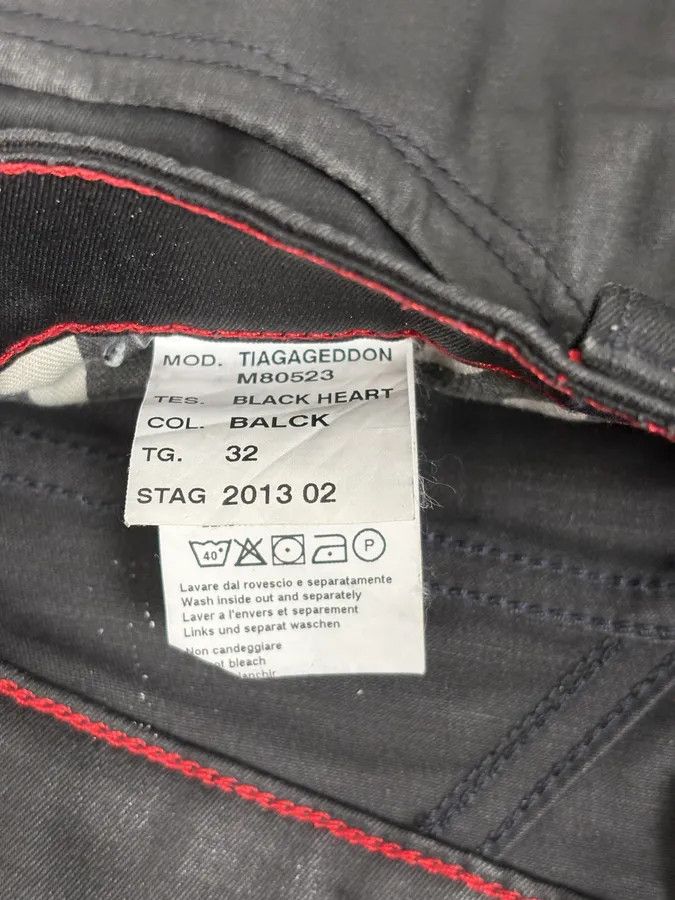 Marithe + Francois Girbaud FW2013 Marithé + François Girbaud Black Waxed Denim Jeans Size US 30 / EU 46 - 15 Thumbnail