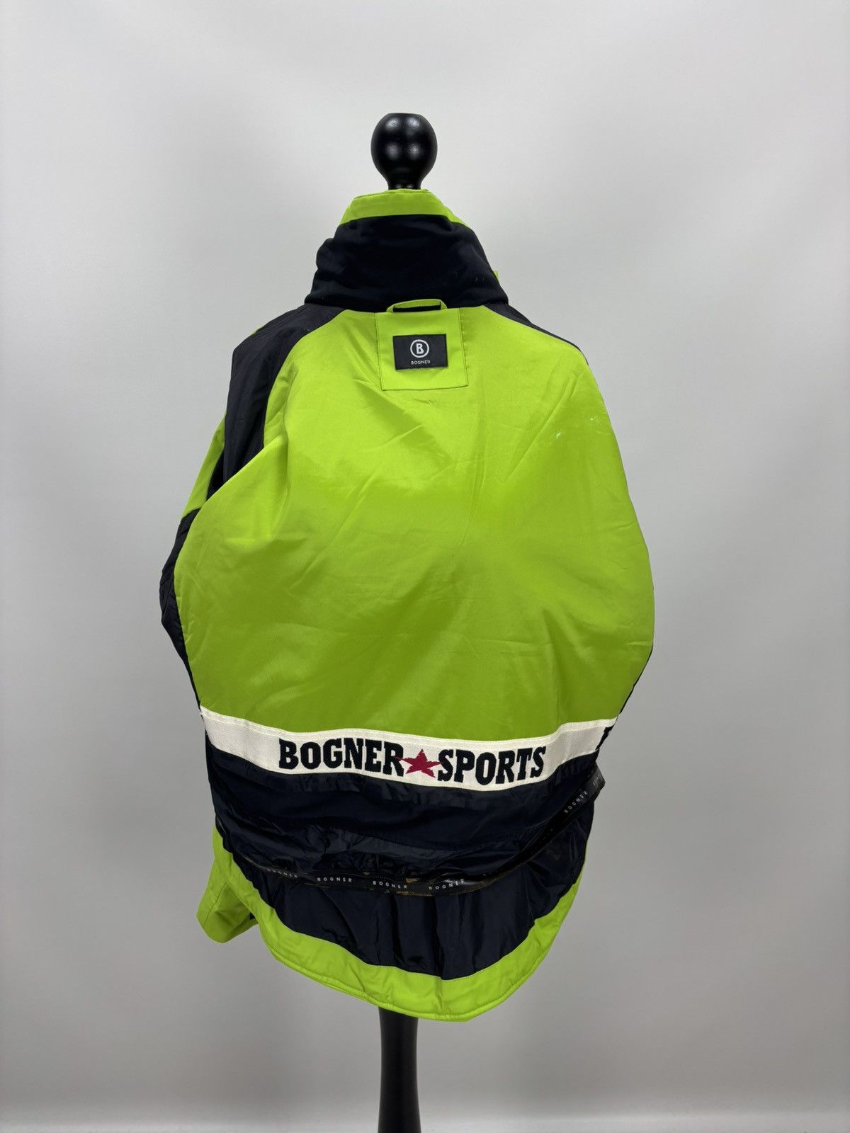 Bogner Womens ski jacket Bogner Size 38 Color Green Size XS / US 0-2 / IT 36-38 - 14 Thumbnail