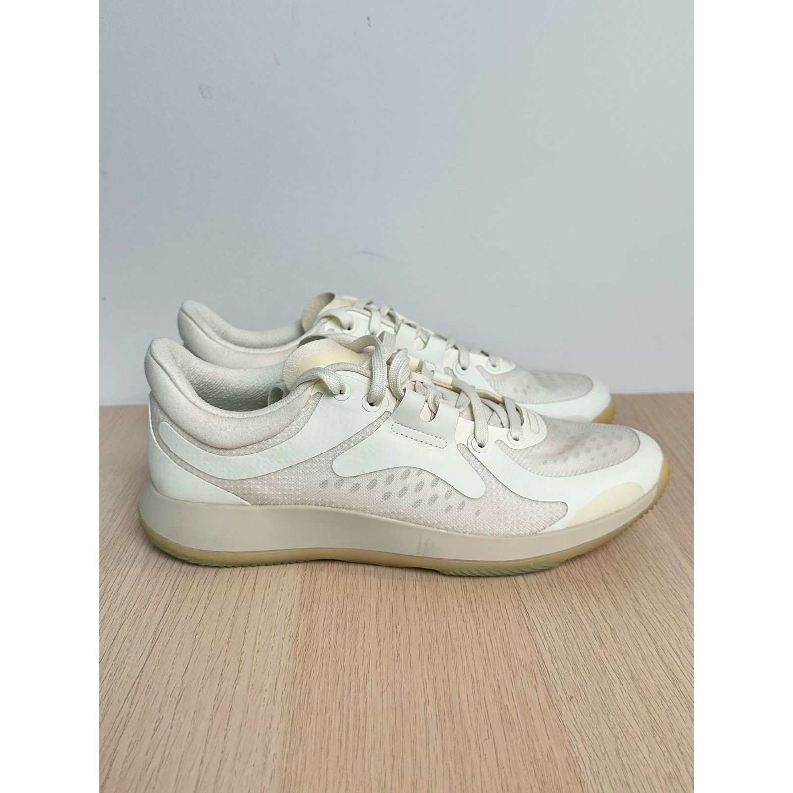 Lululemon lululemon Strongfeel white sneaker - Size 9W - MINT Size US 9 / IT 39 - 1 Thumbnail
