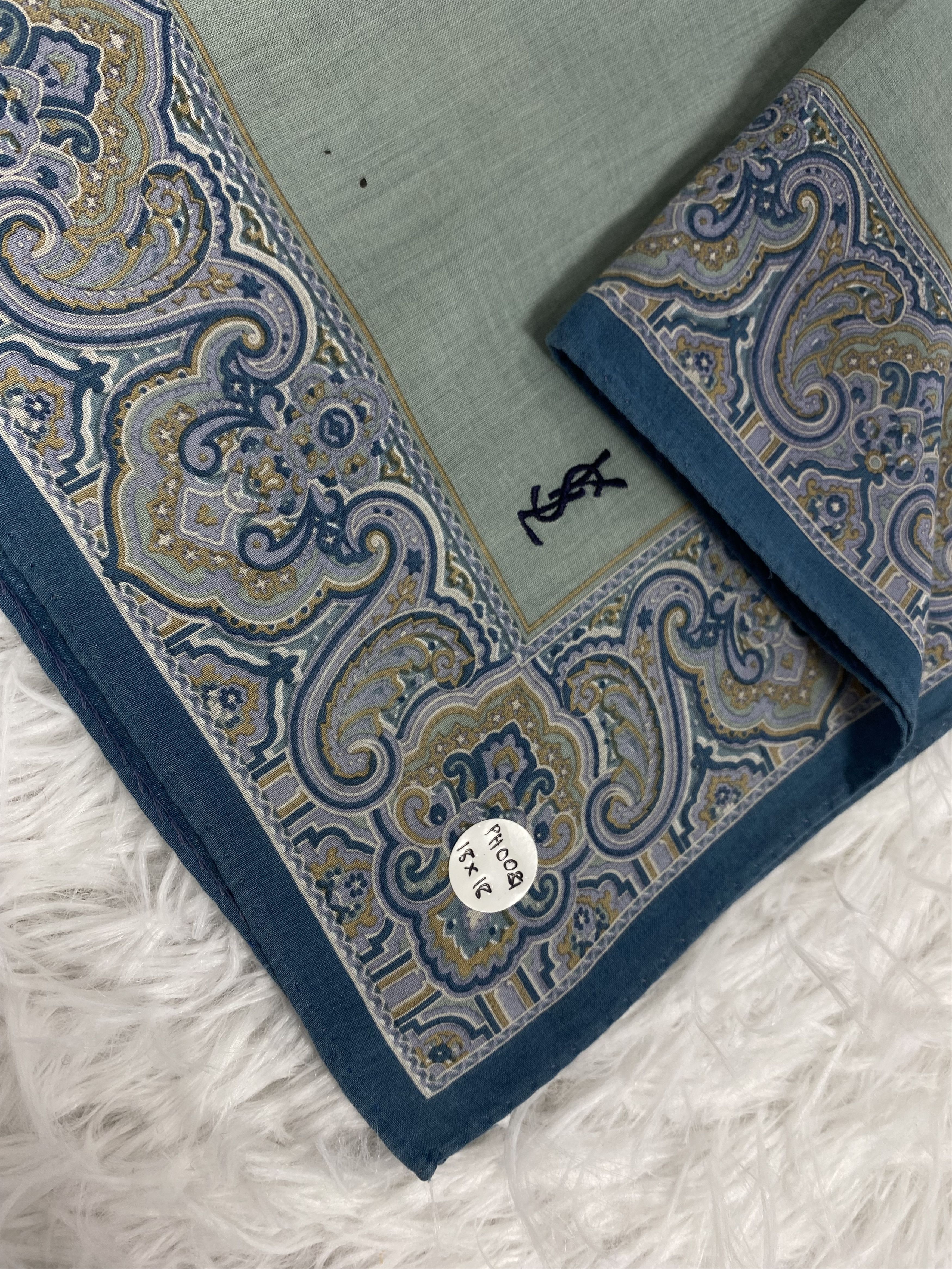 Vintage × Yves Saint Laurent Vintage Yves Saint Lauren Handkerchief PH0081 Size ONE SIZE - 2 Thumbnail
