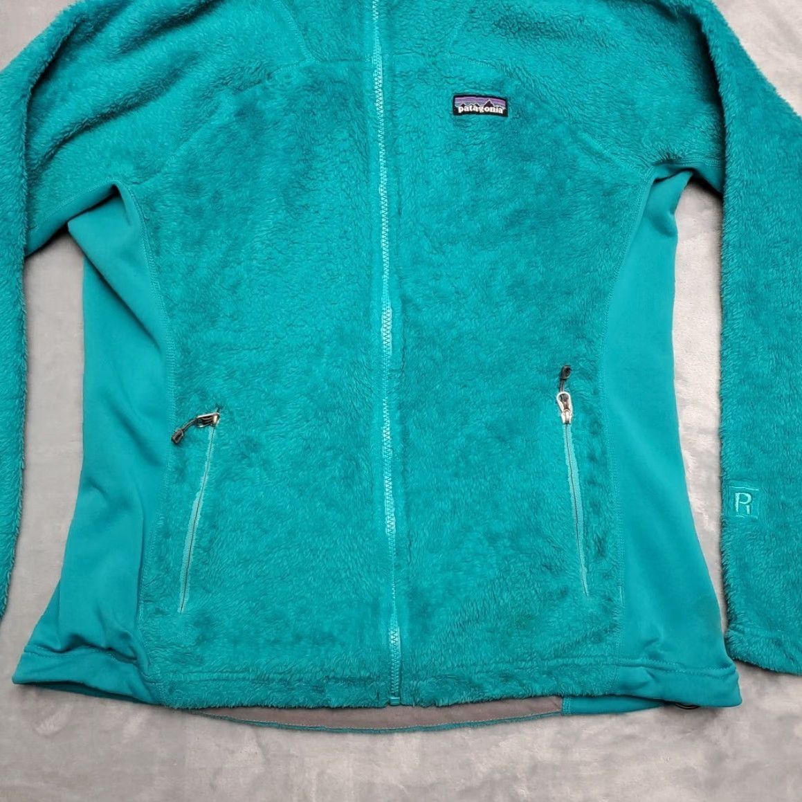 Patagonia VINTAGE Patagonia Regulator Jacket Women L Green Hooded Fleece Full Zip Made in USA Size L / US 10 / IT 46 - 2 Thumbnail