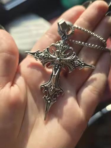 Japanese Brand Gothic Skeleton Cross Necklace Size ONE SIZE - 1 Thumbnail