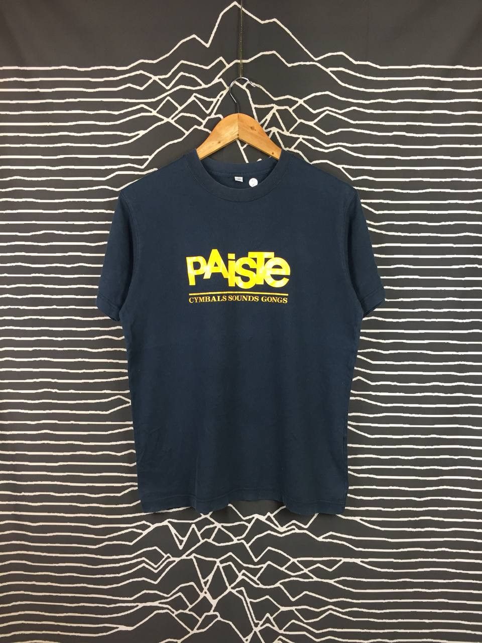 Uniqlo Uniqlo x Paiste Cymbals Sounds Gong Drummer Tee Size M Size US M / EU 48-50 / 2 - 2 Thumbnail