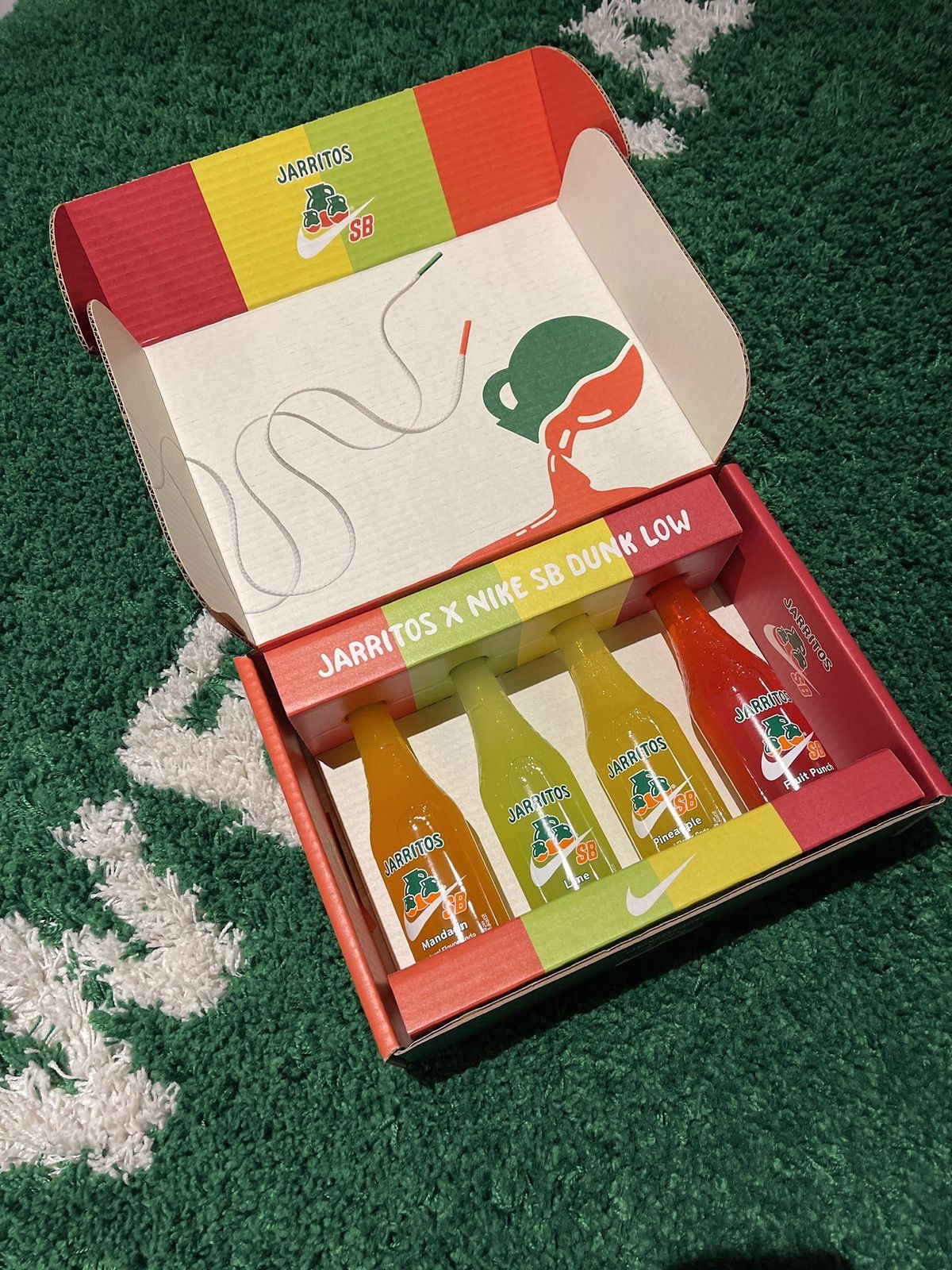 Nike Nike SB x Jarritos Special Promo Soda Box Size ONE SIZE - 2 Thumbnail