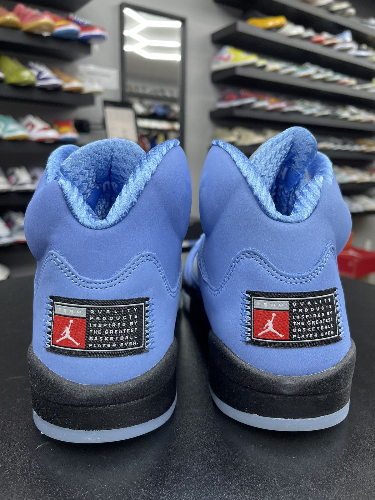 Jordan Brand Size 11 - Jordan 5 Retro UNC University Blue Size US 11 / EU 44 - 2 Thumbnail