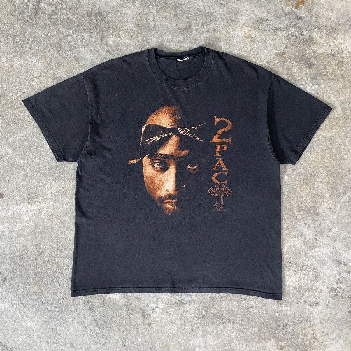 Rap Tees Vintage 1998 2PAC Portrait Exodus 18:11 Rap Tee Size US XL / EU 56 / 4 - 1 Thumbnail