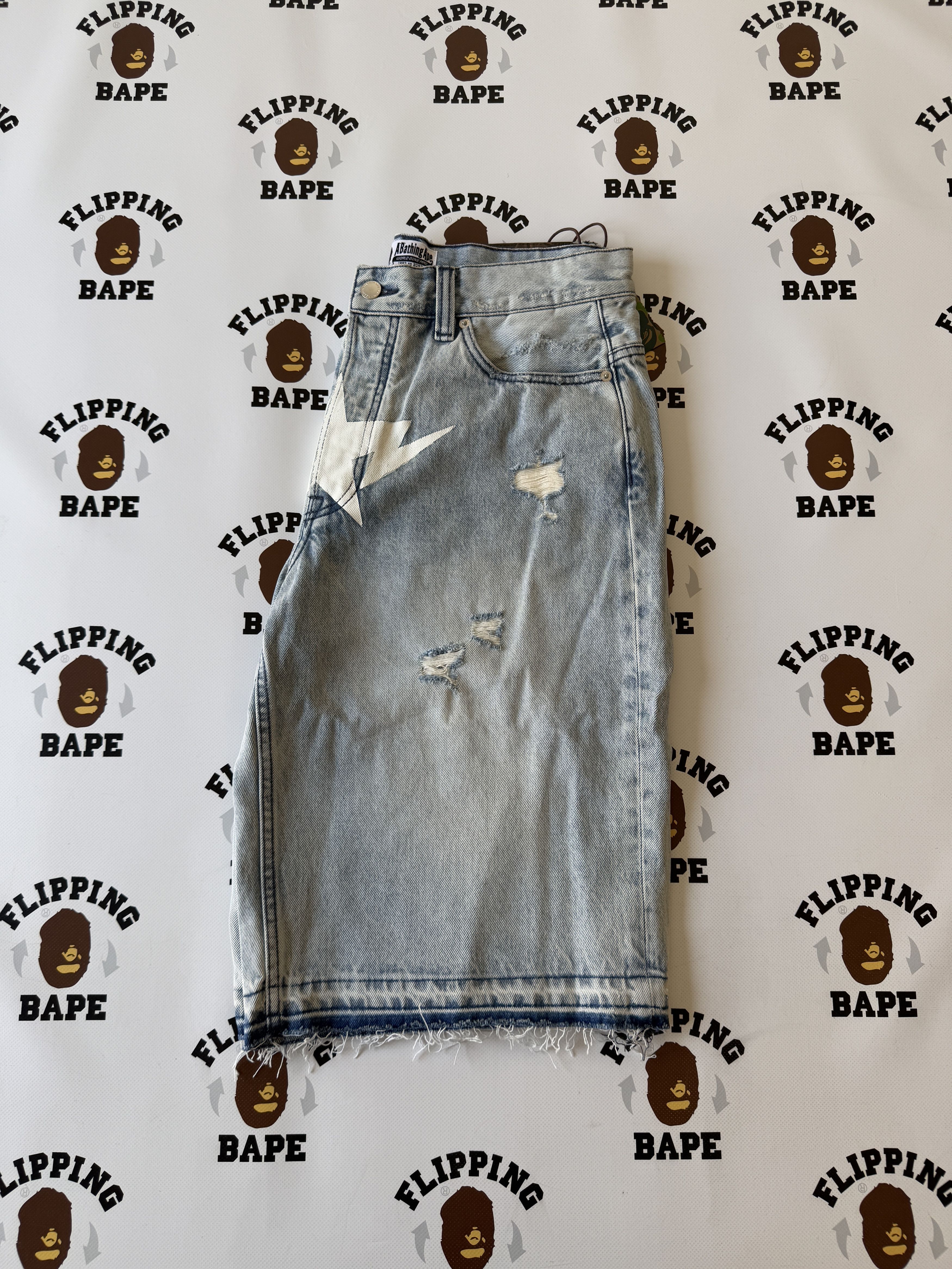 Bape BAPE DESTROYED STA RELAXED FIT 13OZ DEMIN SHORTS Size US 34 / EU 50 - 14 Thumbnail