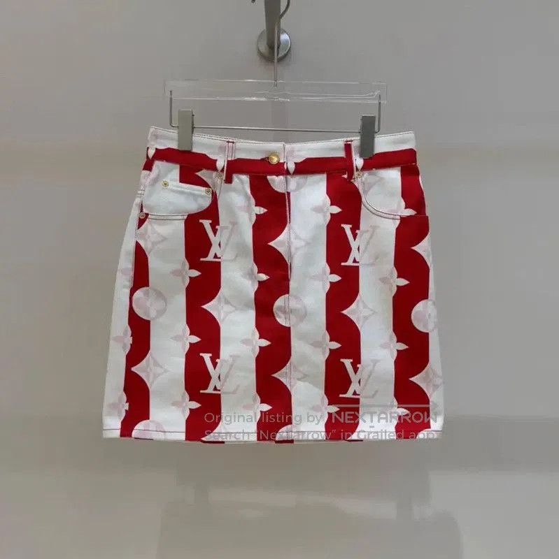 Louis Vuitton Red Monogram Cotton Skirt .
