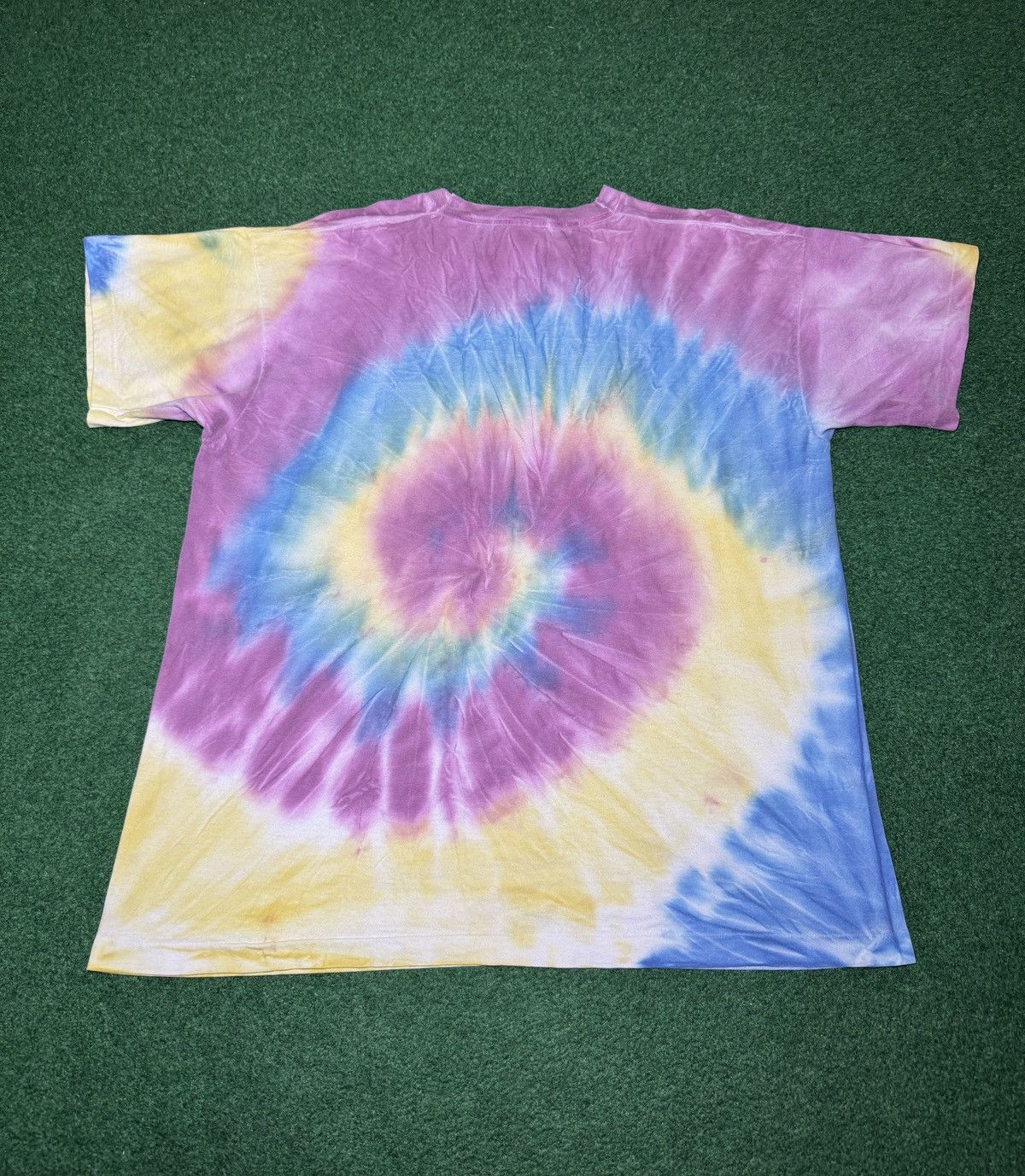 Warner Bros Vintage 90s Looney Tunes Taz Bugs Bunny Tie Dye XL T Shirt Size US XL / EU 56 / 4 - 5 Thumbnail