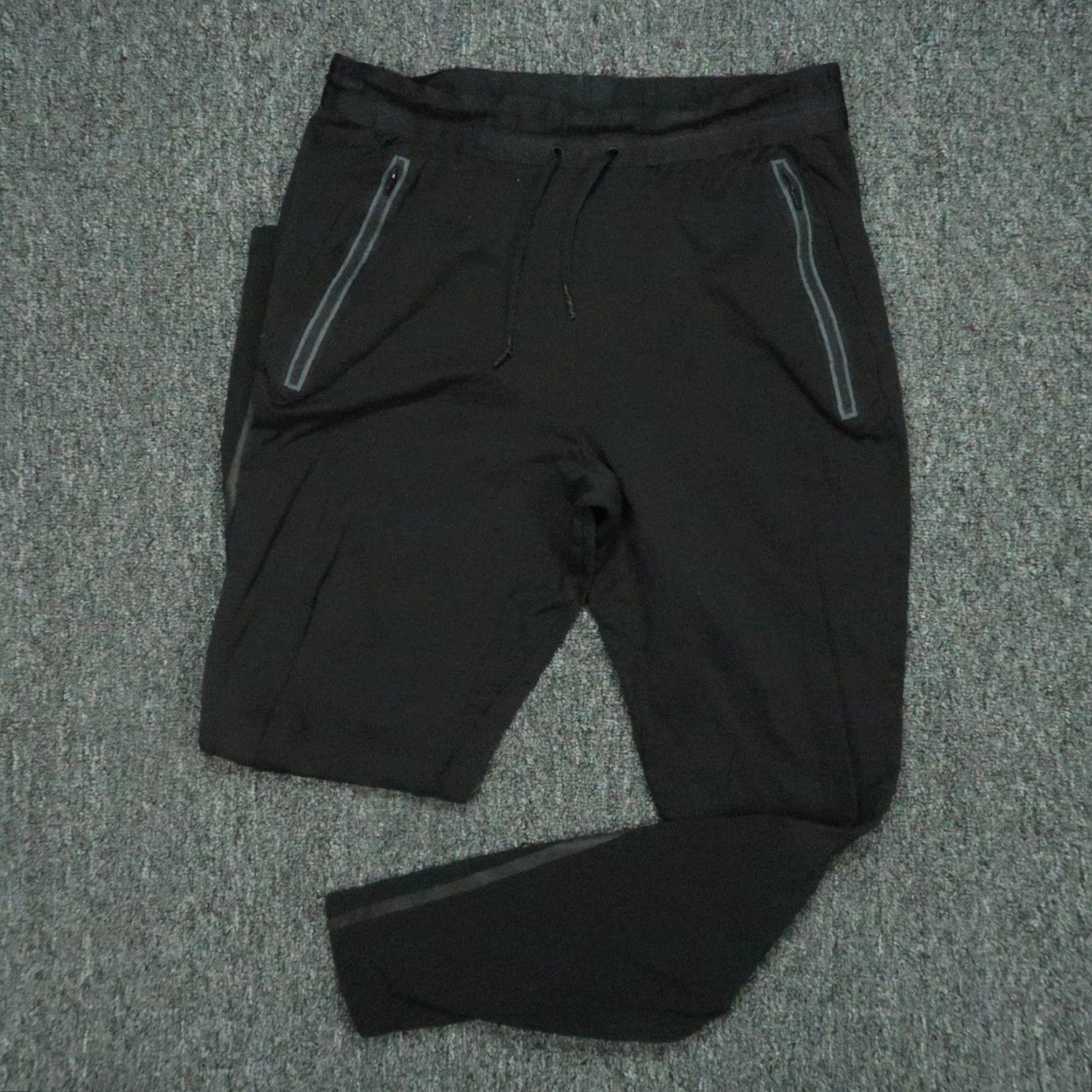 Nike Nike Pants Mens Small Black Tech Pack Sphere Running Zip Pocket Training Size US 29 - 2 Thumbnail