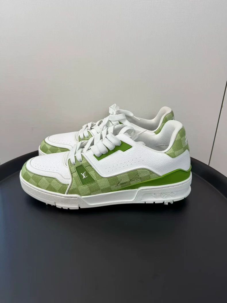 Louis Vuitton Louis Vuitton Golf series white and green checkerboard sho Size US 10 / EU 43 - 1 Thumbnail
