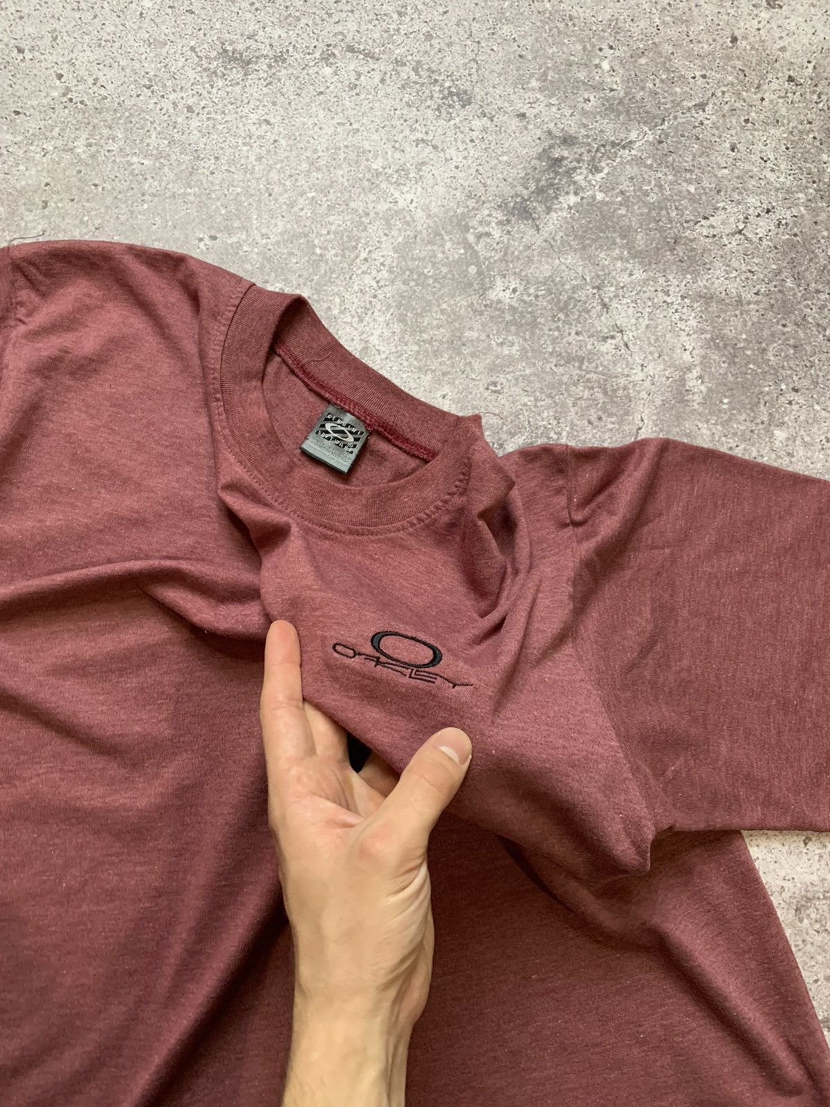 Oakley × Vintage Vintage Oakley Softwear 90’s rare tee y2k faded size L Size US L / EU 52-54 / 3 - 2 Thumbnail