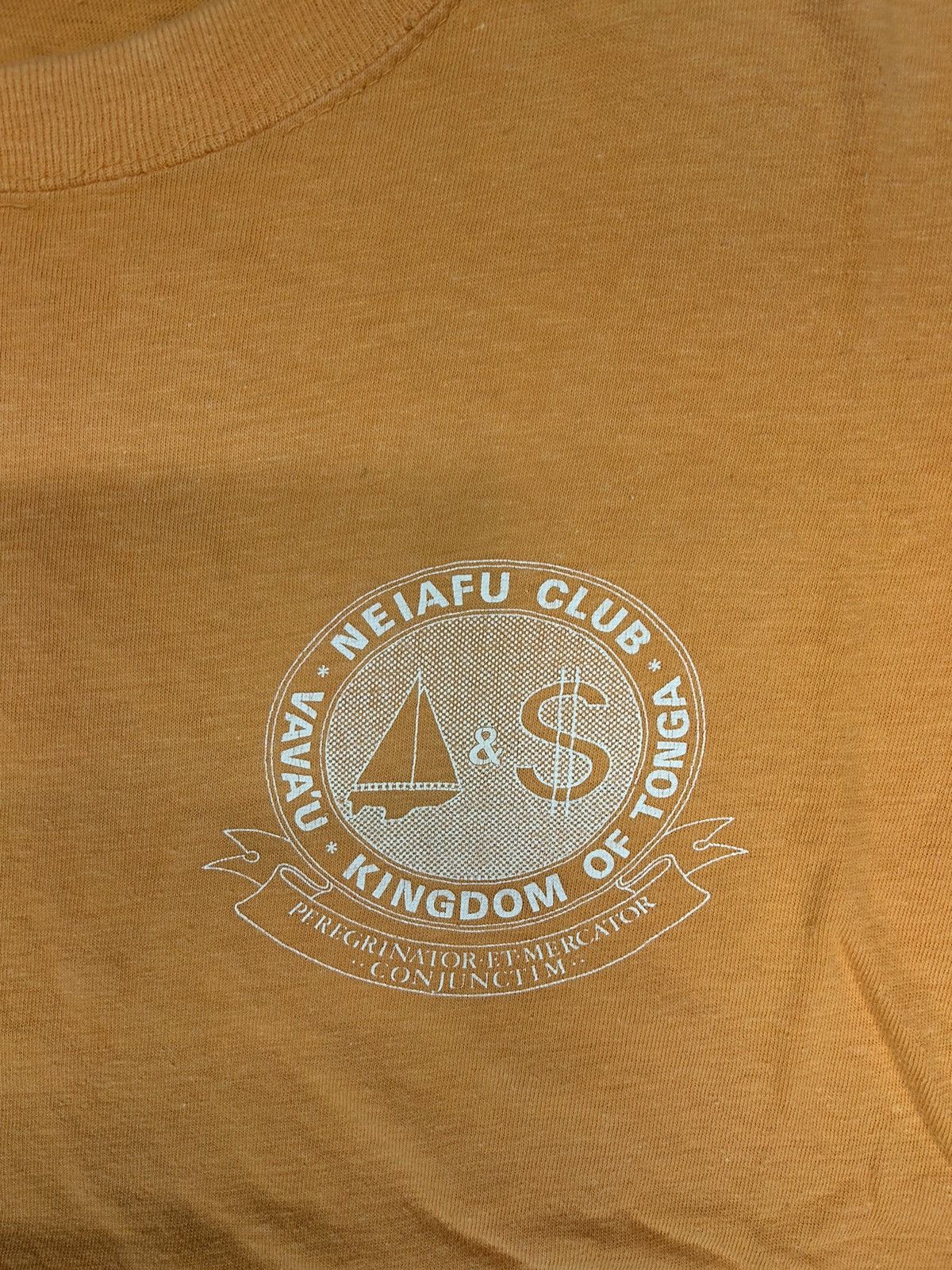 Vintage Crazy Vintage 90s Essential Orange Kingdom of Tonga T-Shirt Size US L / EU 52-54 / 3 - 3 Thumbnail