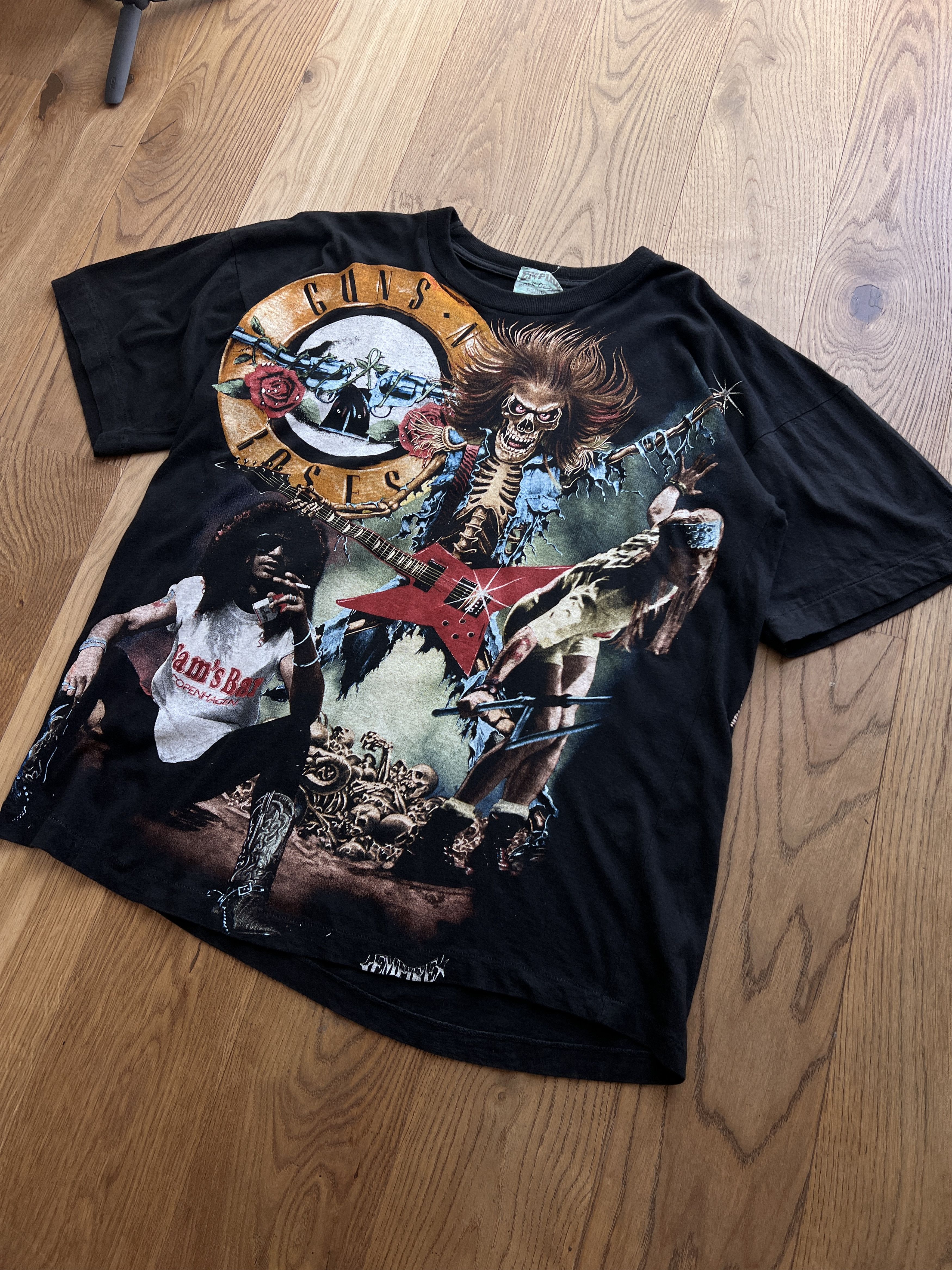 Guns N' Roses Empire Guns N Roses 90s t shirt all over printed archive y2k Size US L / EU 52-54 / 3 - 19 Thumbnail