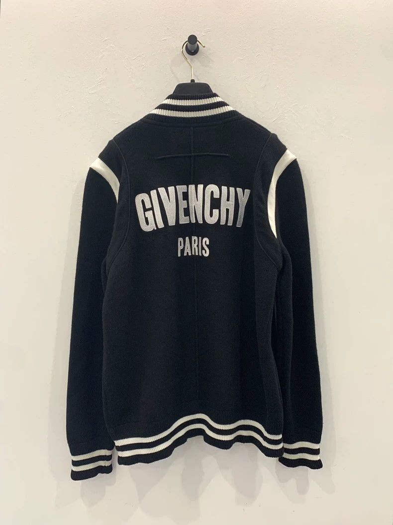 Givenchy Givenchy Black and White Embroidered Letter Logo Wool Base Size US S / EU 44-46 / 1 - 1 Thumbnail