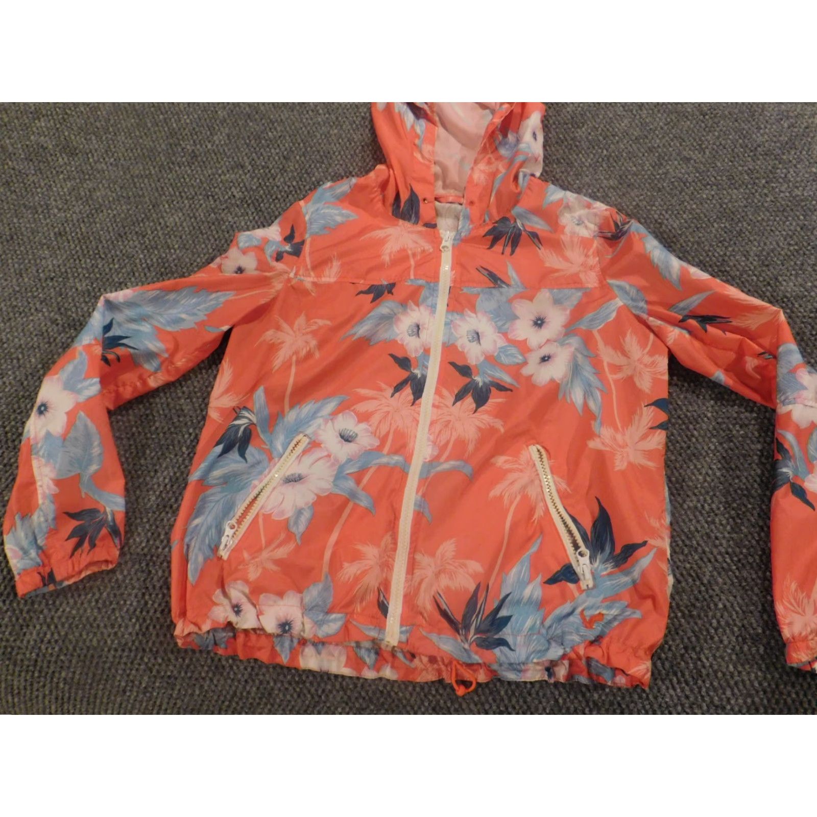 American Eagle Outfitters **American Eagle Outfitters Womens Pink Floral Zip Windbreaker XS** User: American Eagle Outfitters Women's Pink Floral Zip Windbreaker XS Size XS / US 0-2 / IT 36-38 - 3 Thumbnail