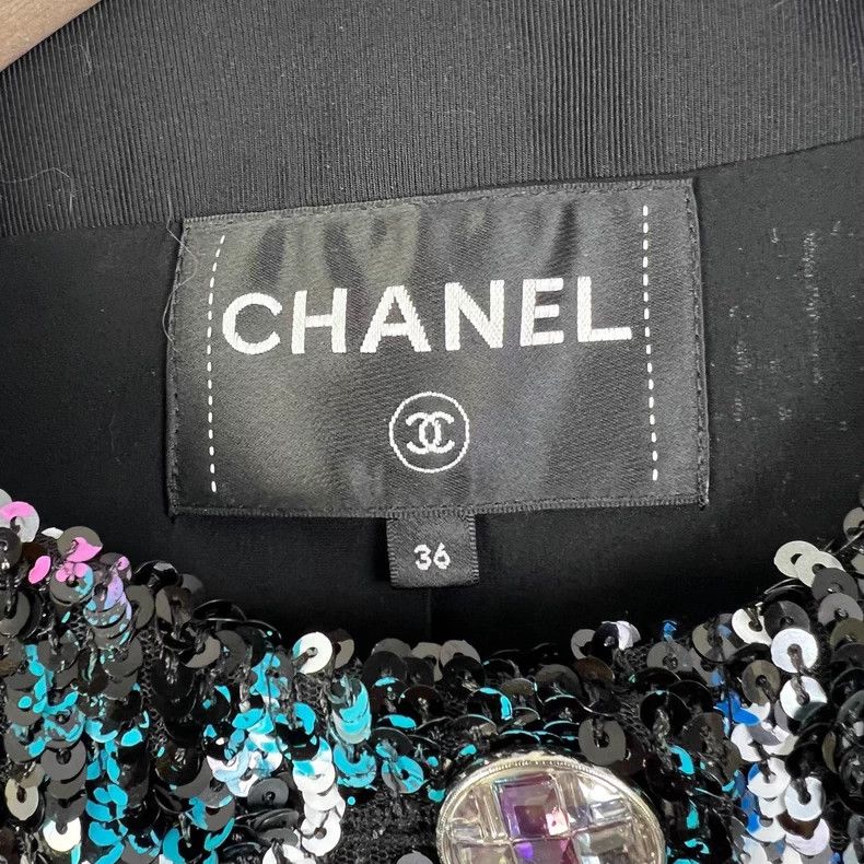 Chanel Chanel 22a colourful sequin small fragrance jacket Size XS / US 0-2 / IT 36-38 - 6 Thumbnail