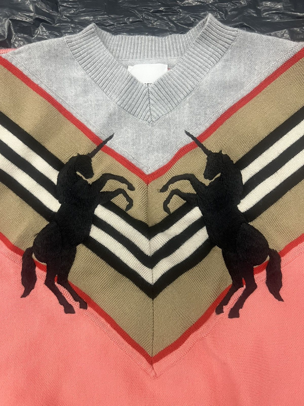 Burberry Burberry baby’s & little girl’s Nadie Unicorn sweater. Size M / US 6-8 / IT 42-44 - 4 Thumbnail