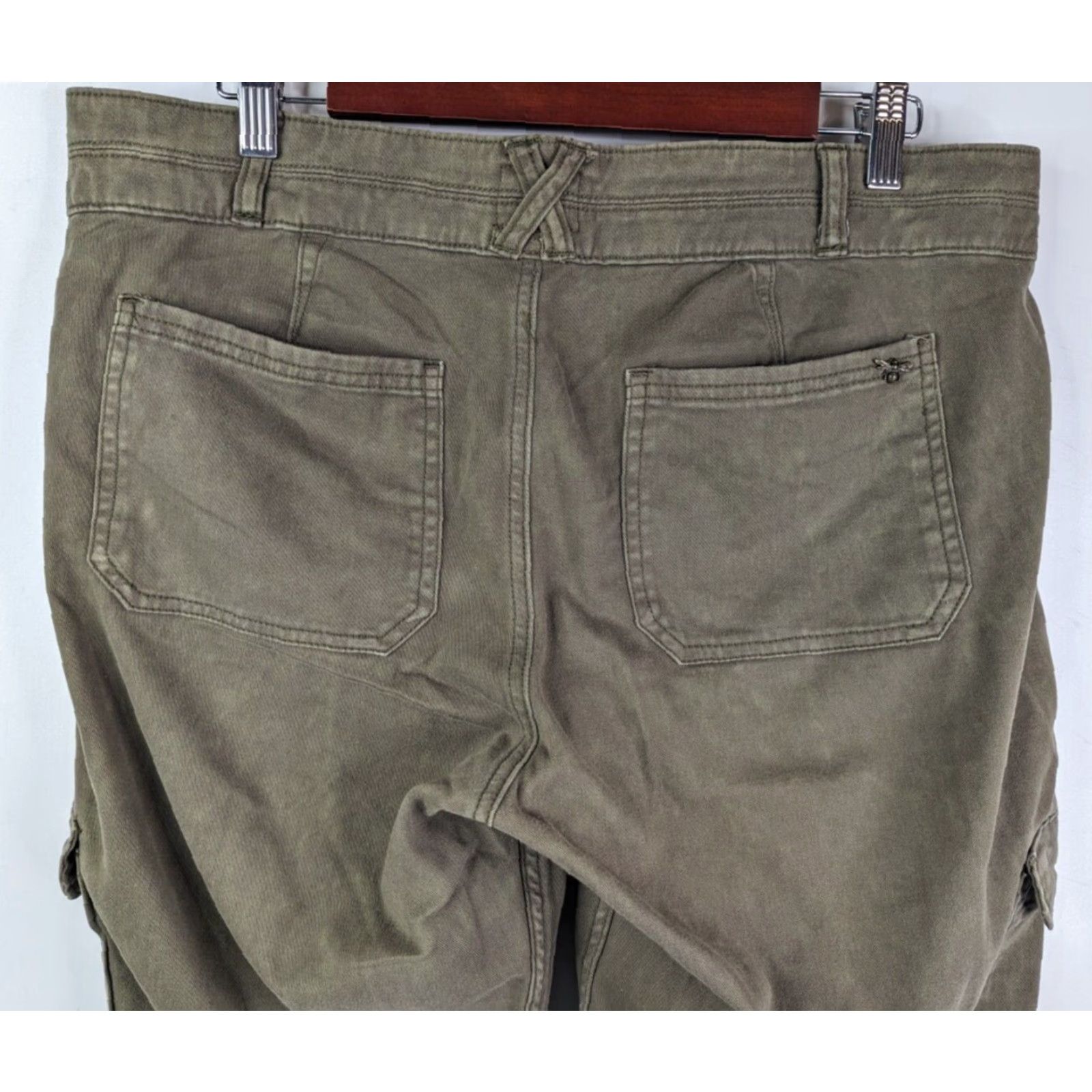 Abercrombie & Fitch VINTAGE Abercrombie & Fitch Pants Women 30 Green Cropped Cargo Outdoors Casual Size 30" / US 8 / IT 44 - 5 Thumbnail