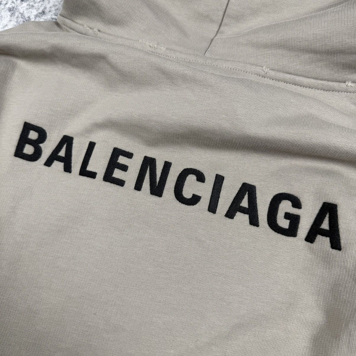 Balenciaga Balenciaga Distressed Embroidered Big Logo Hoodie Size US S / EU 44-46 / 1 - 5 Thumbnail