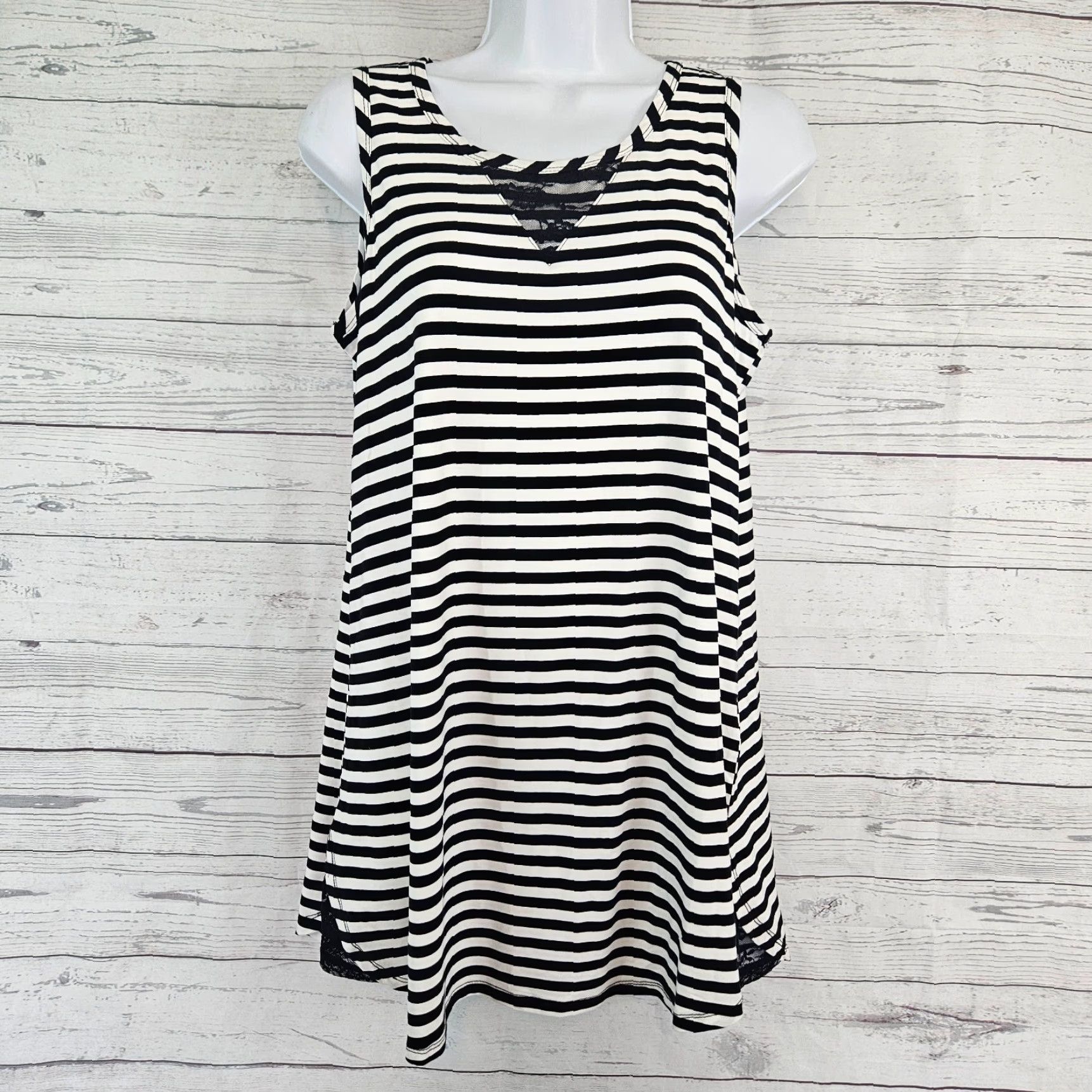 Vintage LOGO Layers Lori Goldstein Tank Top Womens M Black White Stripe Rayon Spandex Sleeveless Shirt/Top 90s? (no) Size M / US 6-8 / IT 42-44 - 2 Thumbnail