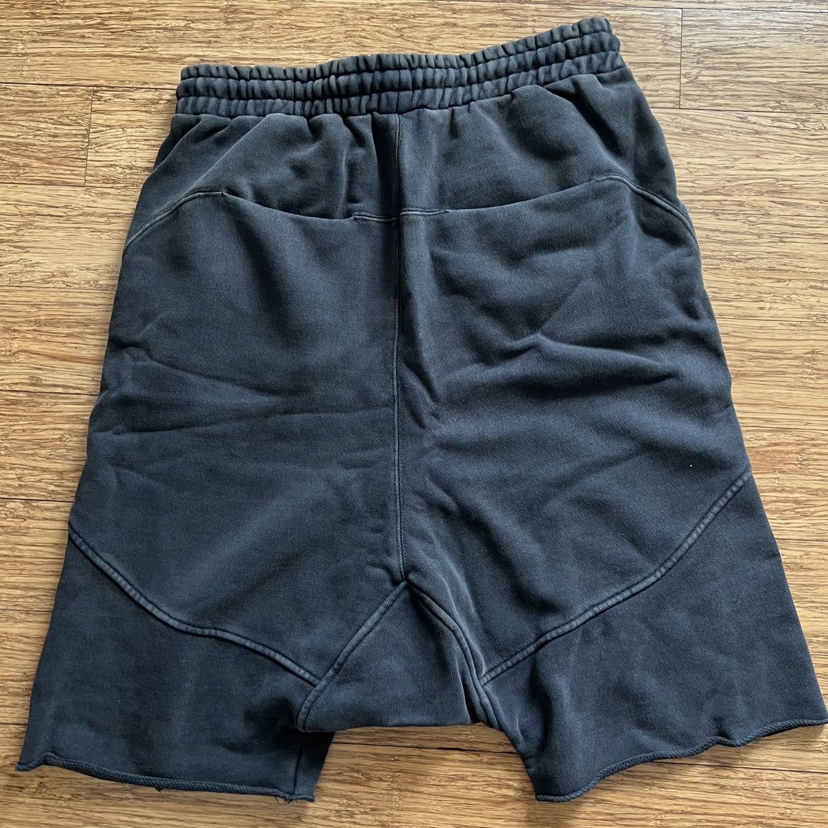 Entire Studios entire studios heavy drop shorts (size - s) Size US 30 / EU 46 - 3 Thumbnail