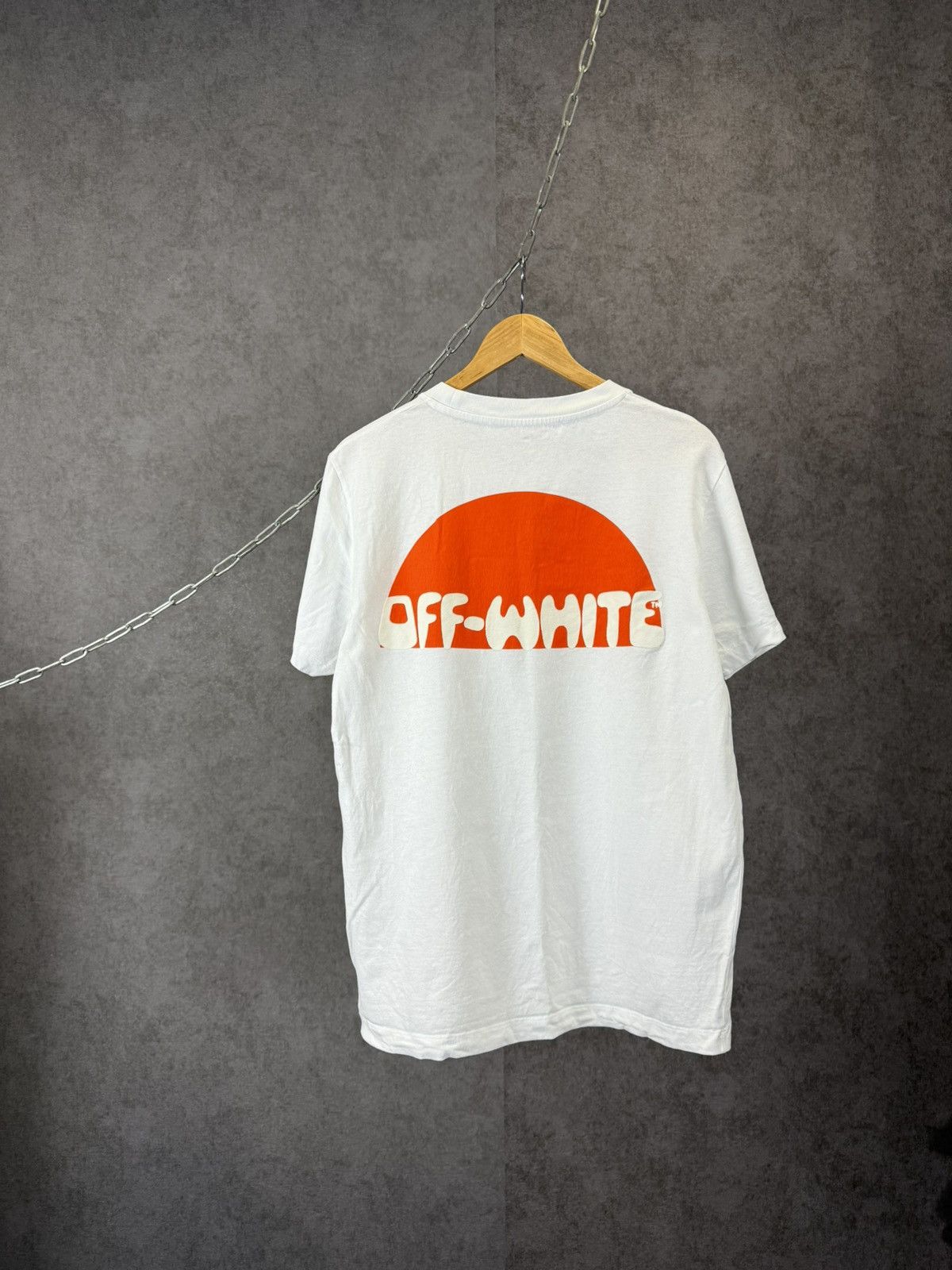 Off-White Off-white designer big logo tee Size US M / EU 48-50 / 2 - 1 Thumbnail