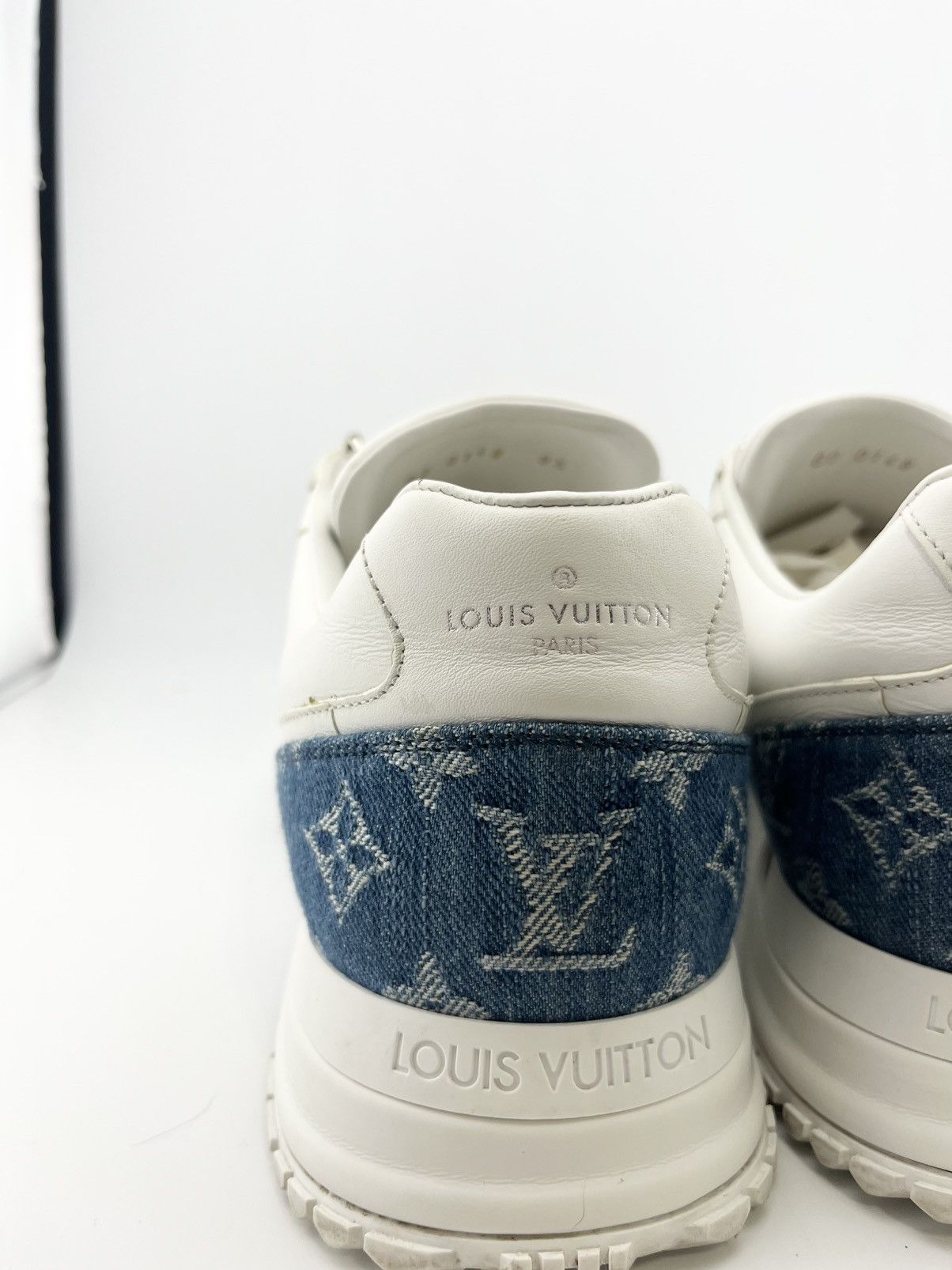 Louis Vuitton LOUIS VUITTON RUNAWAY WHITE DENIM BLUE SNEAKERS SIZE 9.5 Size US 9.5 / EU 42-43 - 7 Thumbnail