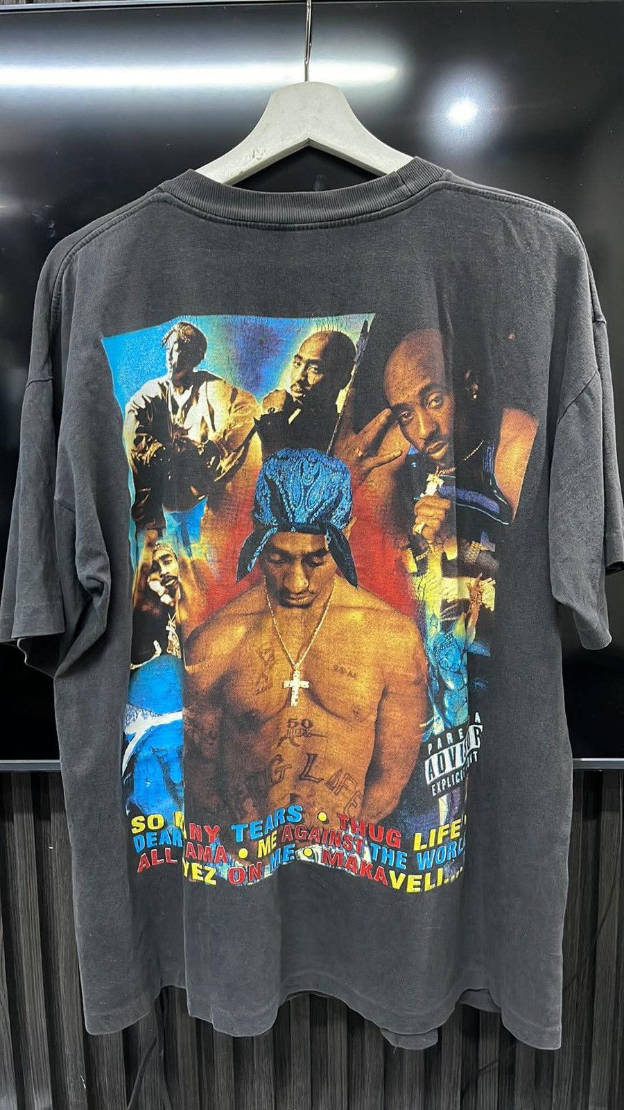 Rap Tees Vintage 90s 2pac Memorial Rap Tee Size US XL / EU 56 / 4 - 2 Thumbnail